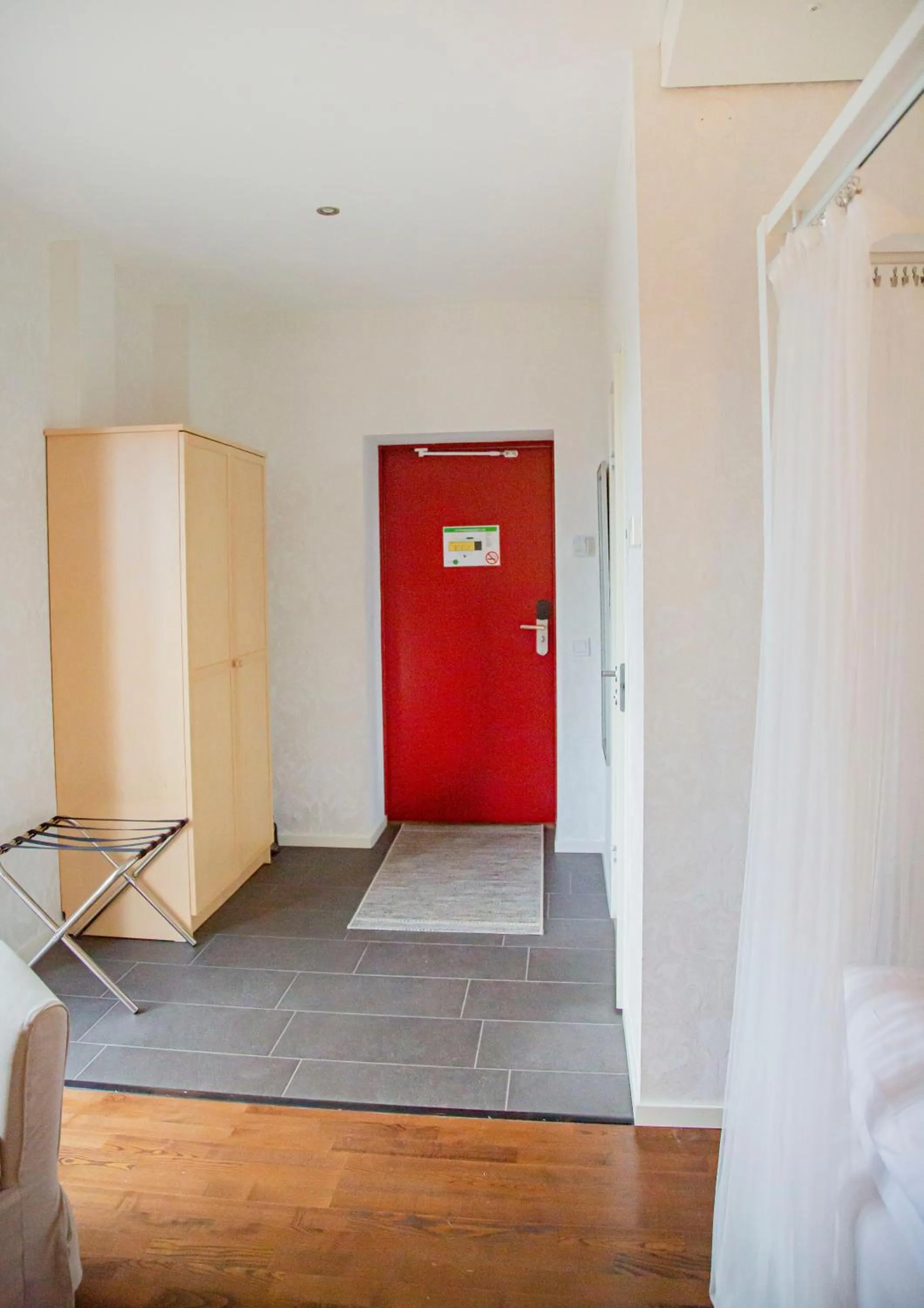 Photo of the whole room in Hotel Bella Luna