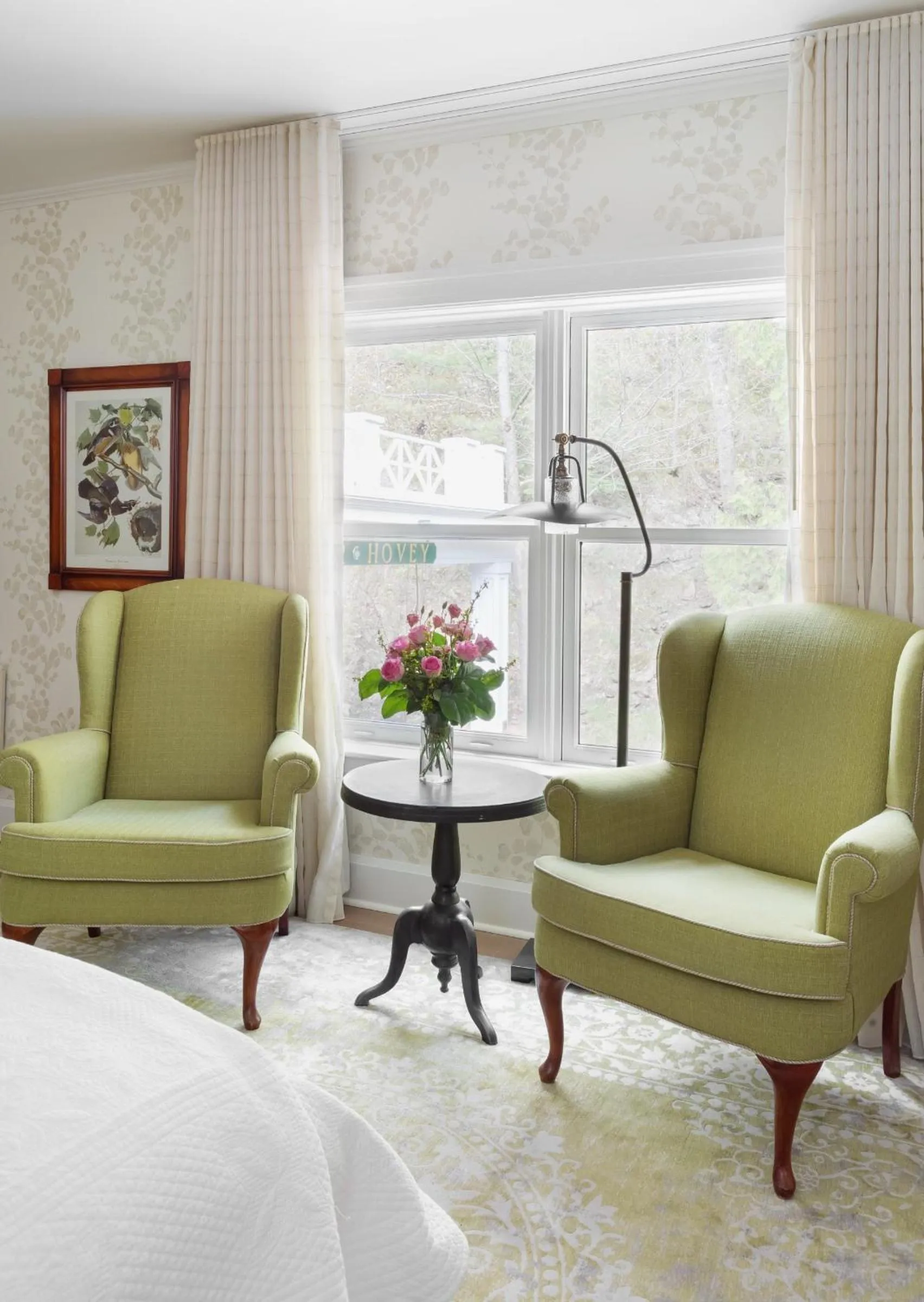 Bedroom in Manoir Hovey, Relais & Châteaux