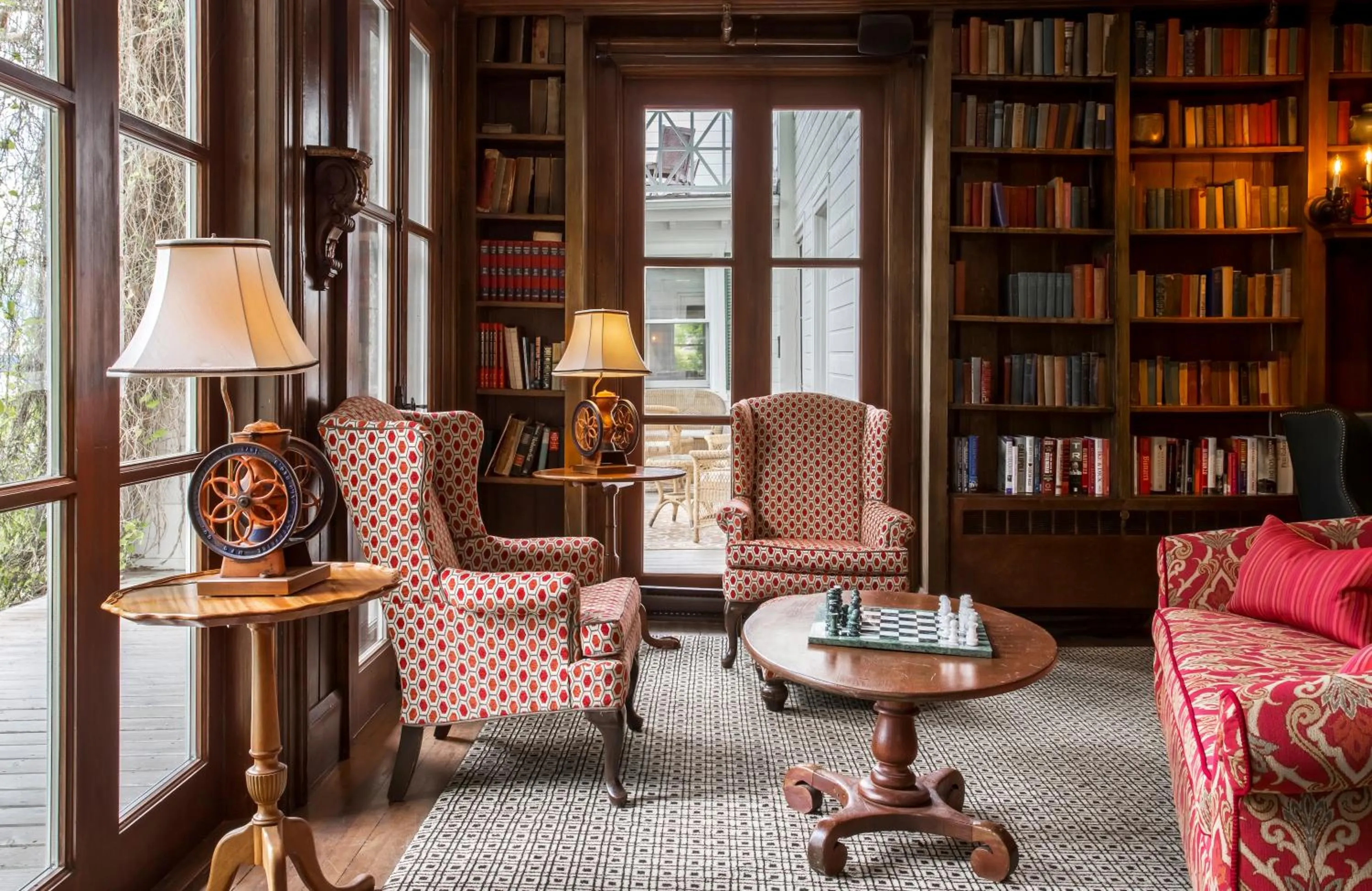 Library in Manoir Hovey, Relais & Châteaux