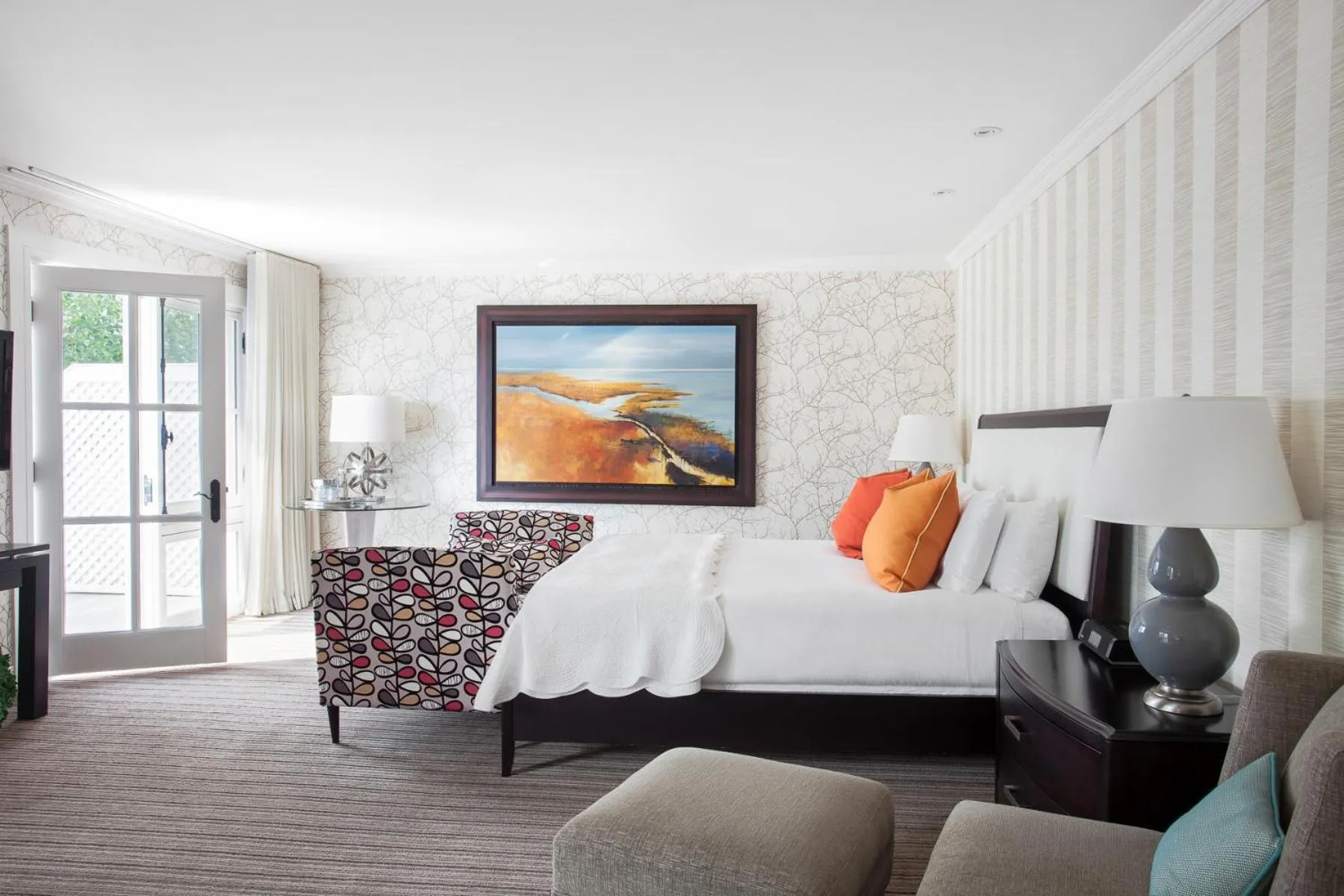 Bedroom, Bed in Manoir Hovey, Relais & Châteaux