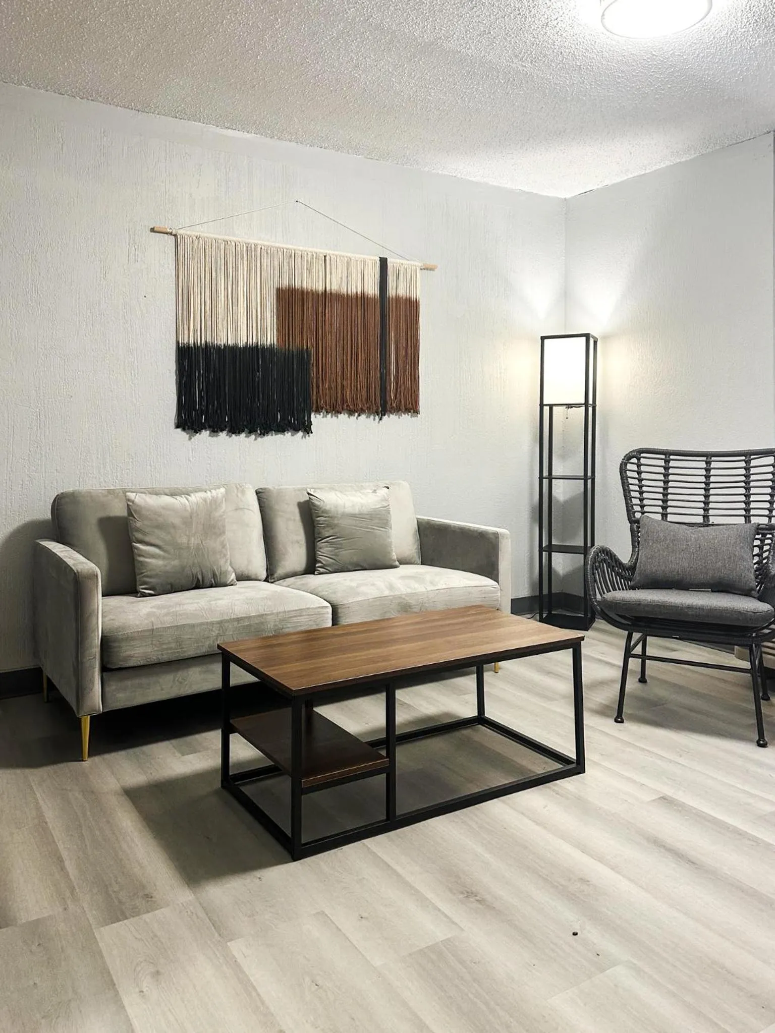 Living room in GreenTree Hotel & Extended Stay I-10 FWY Houston, Channelview, Baytown