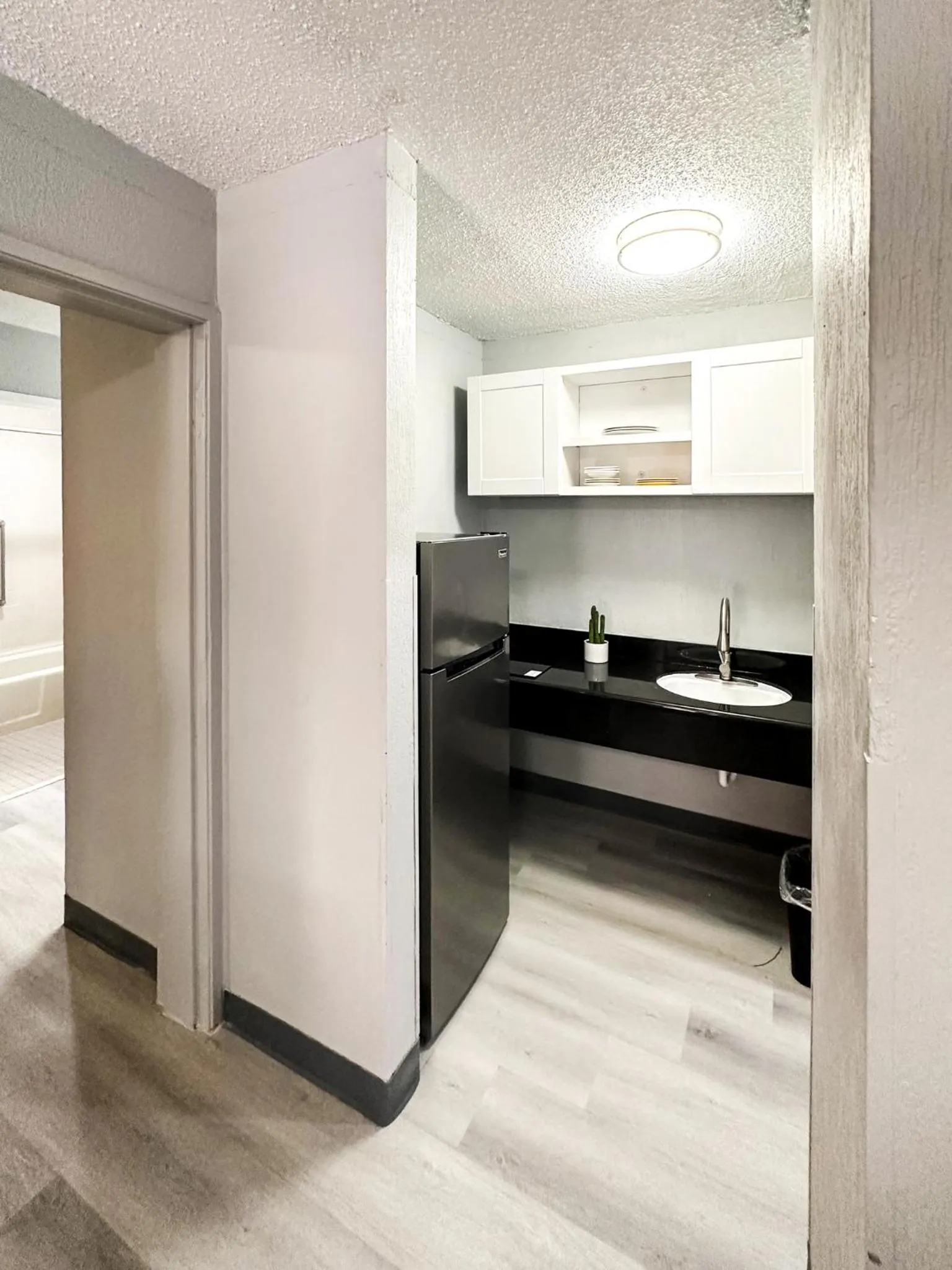 Kitchen or kitchenette in GreenTree Hotel & Extended Stay I-10 FWY Houston, Channelview, Baytown