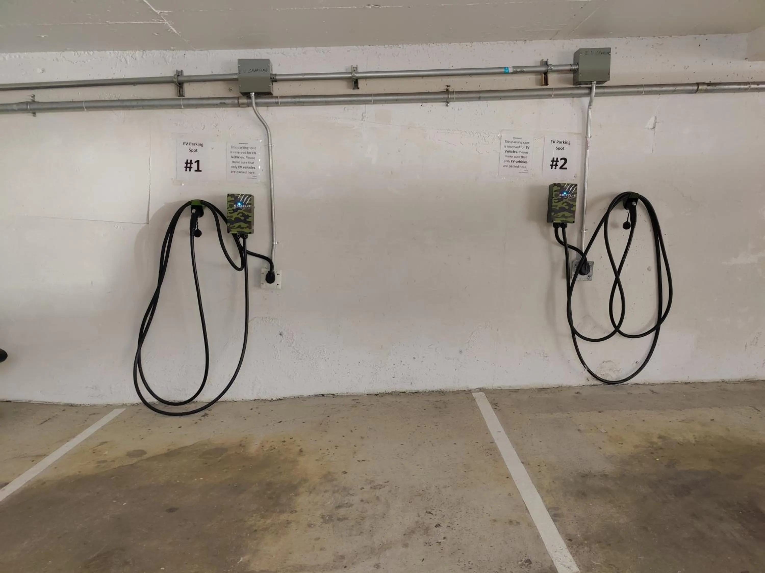 Parking in Divya Sutra Suites on Robson Downtown Vancouver