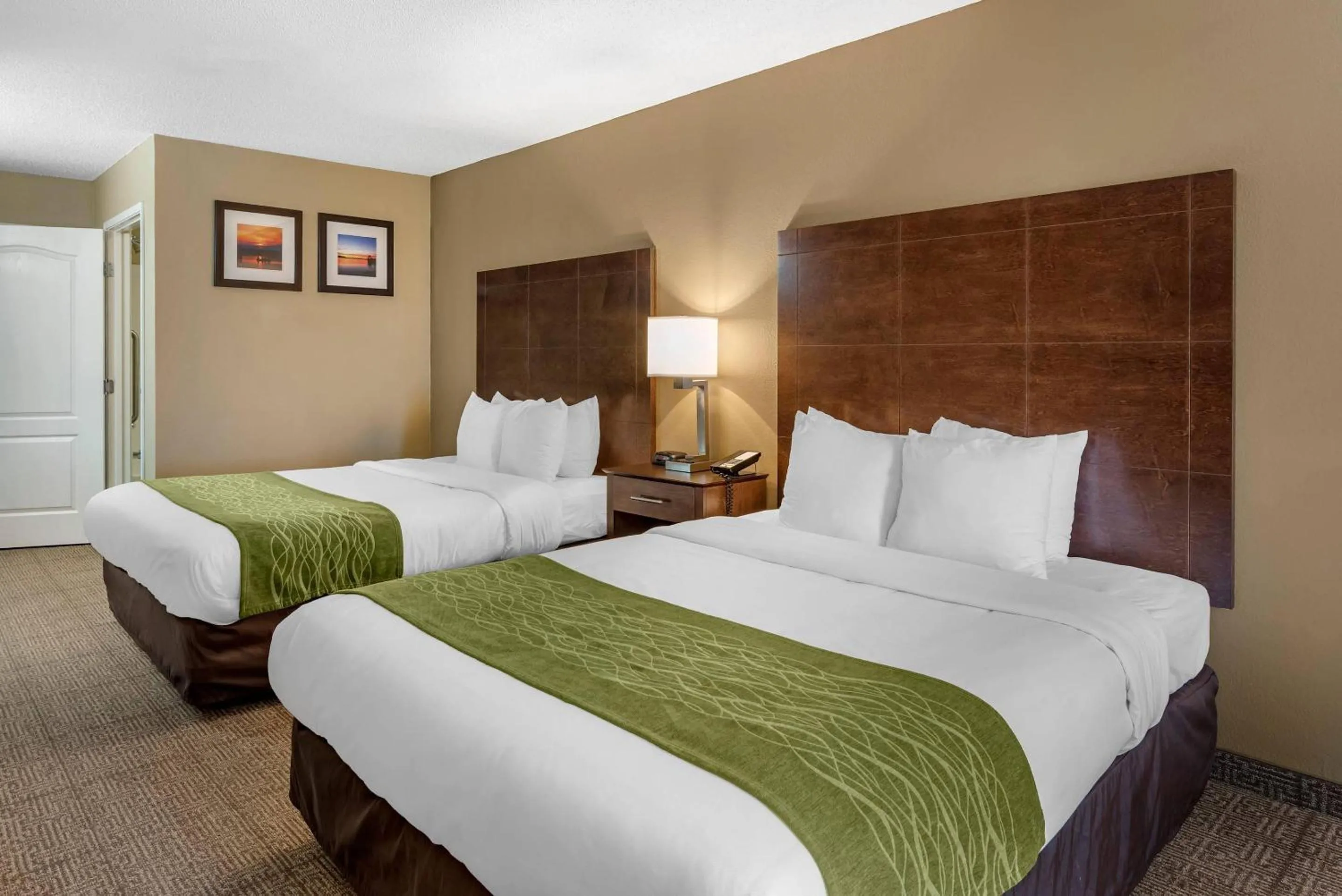 Bedroom, Bed in Comfort Inn & Suites Bryant - Benton