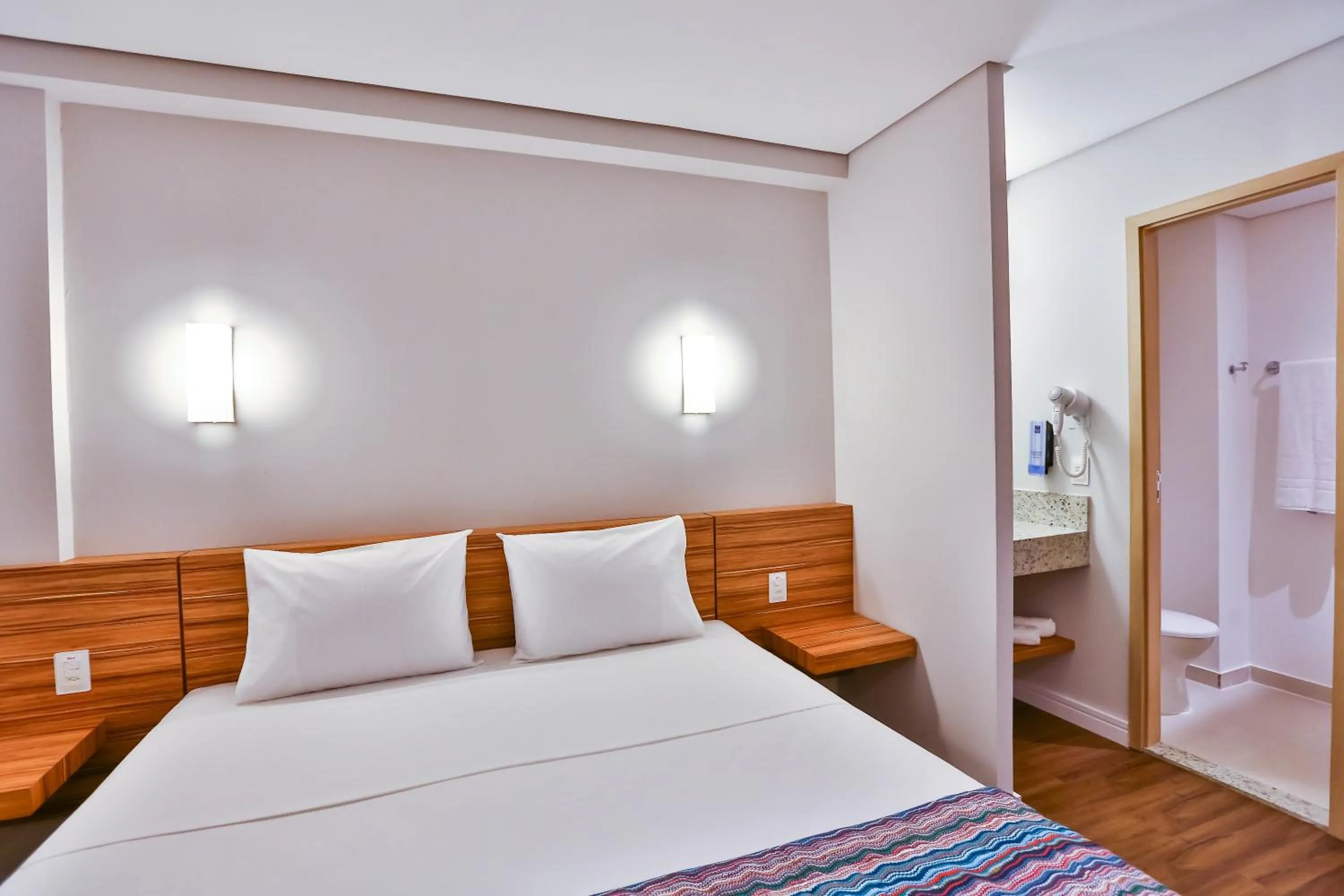 Bed in Maringá Airport Hotel