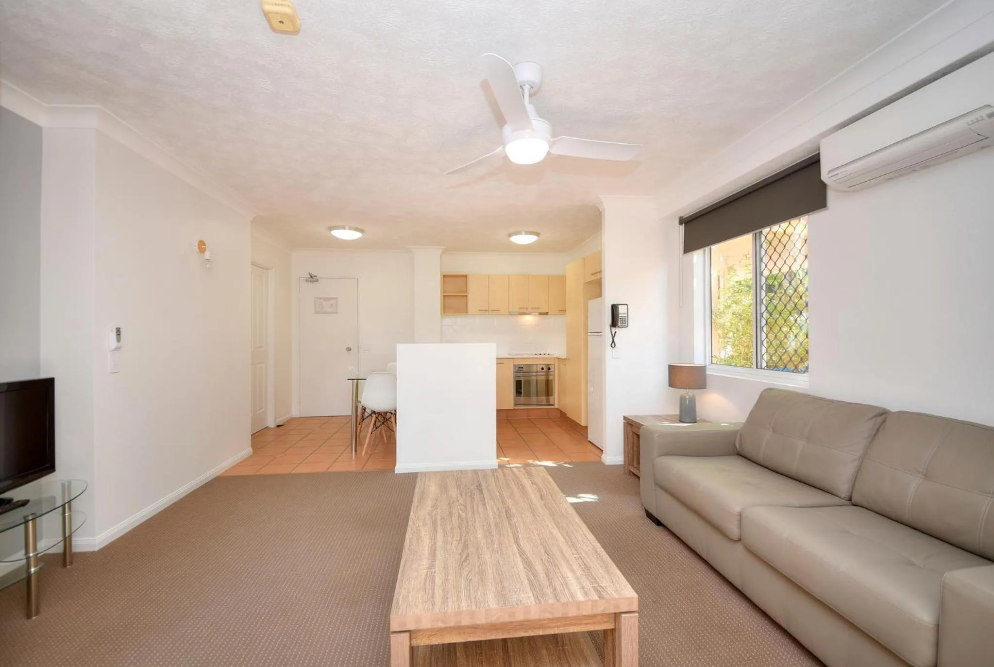 Living room in San Mateo On Broadbeach