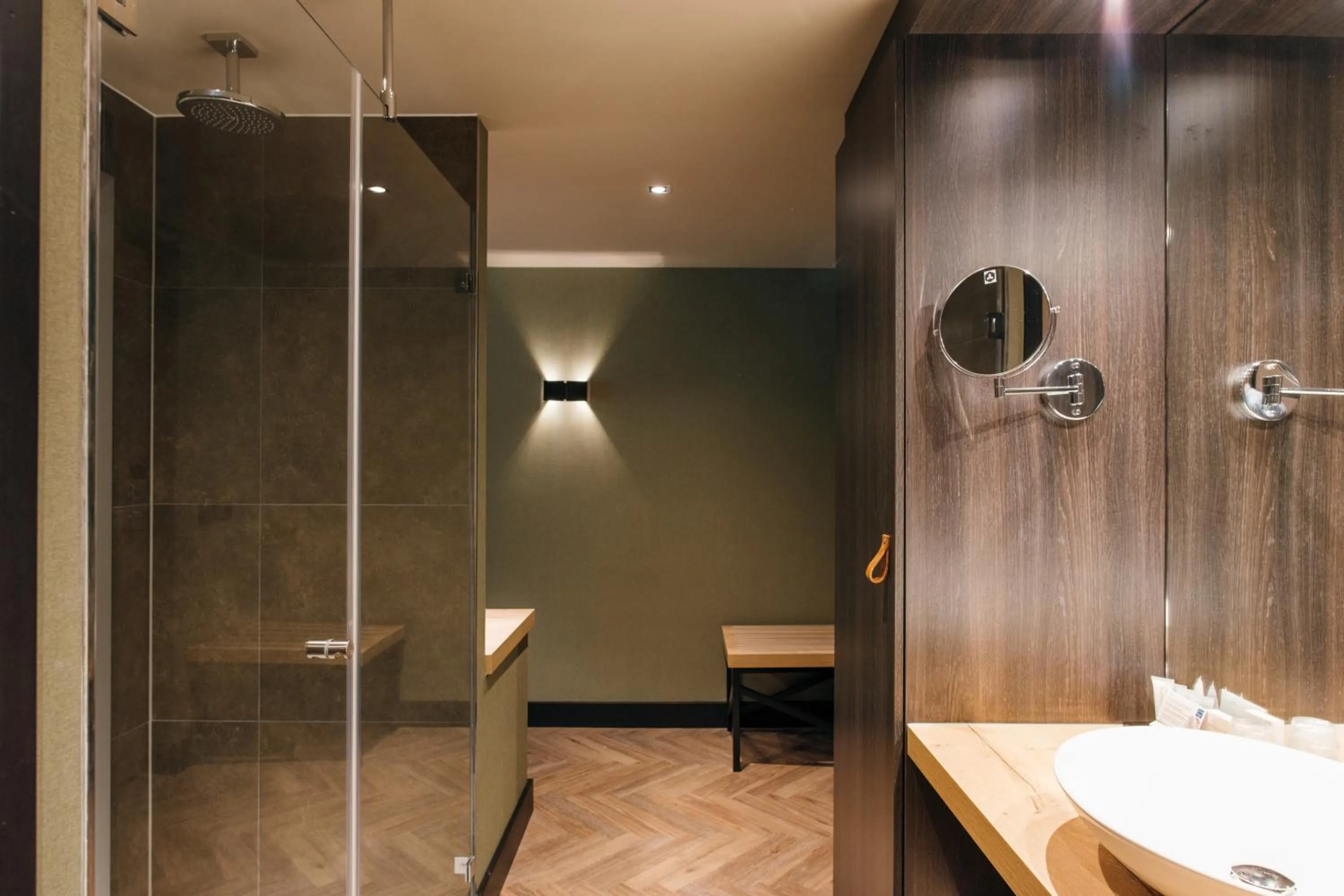 Bathroom in Van der Valk Hotel Apeldoorn - de Cantharel