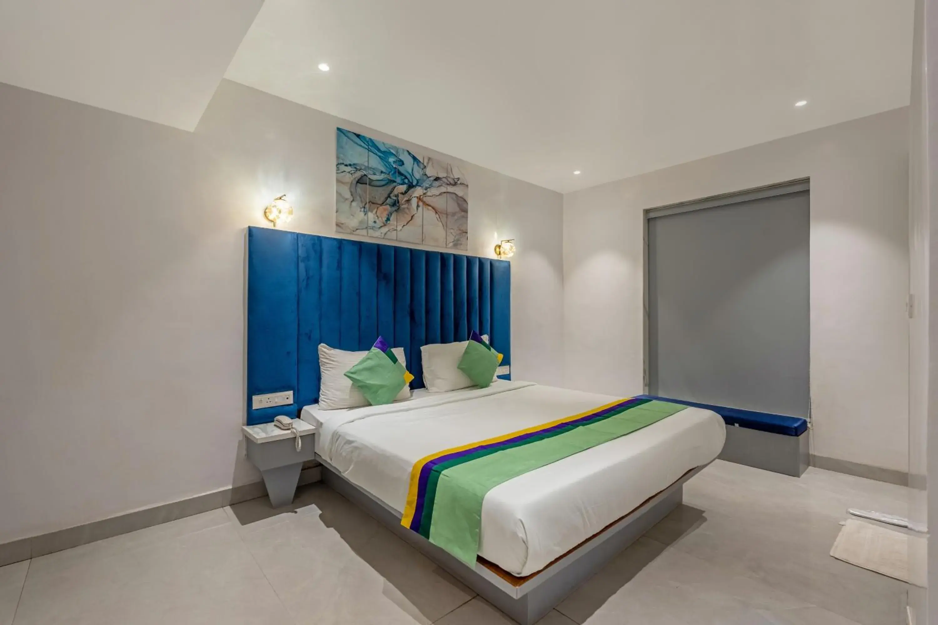 Superior Double Room - single occupancy in Treebo Sunheads Superior Double Room - single occupancy in Treebo Sunheads