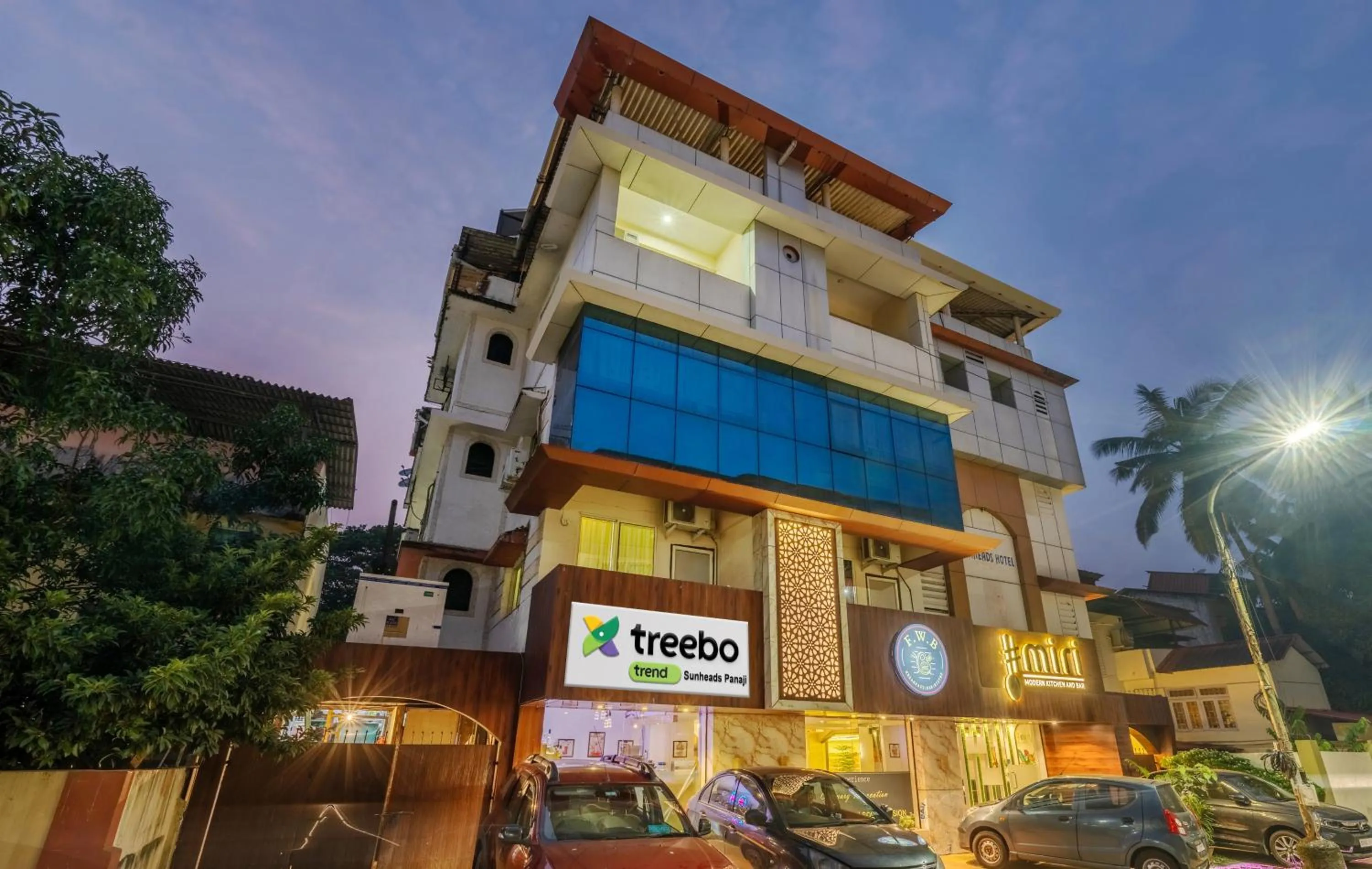 Facade/entrance in Treebo Sunheads