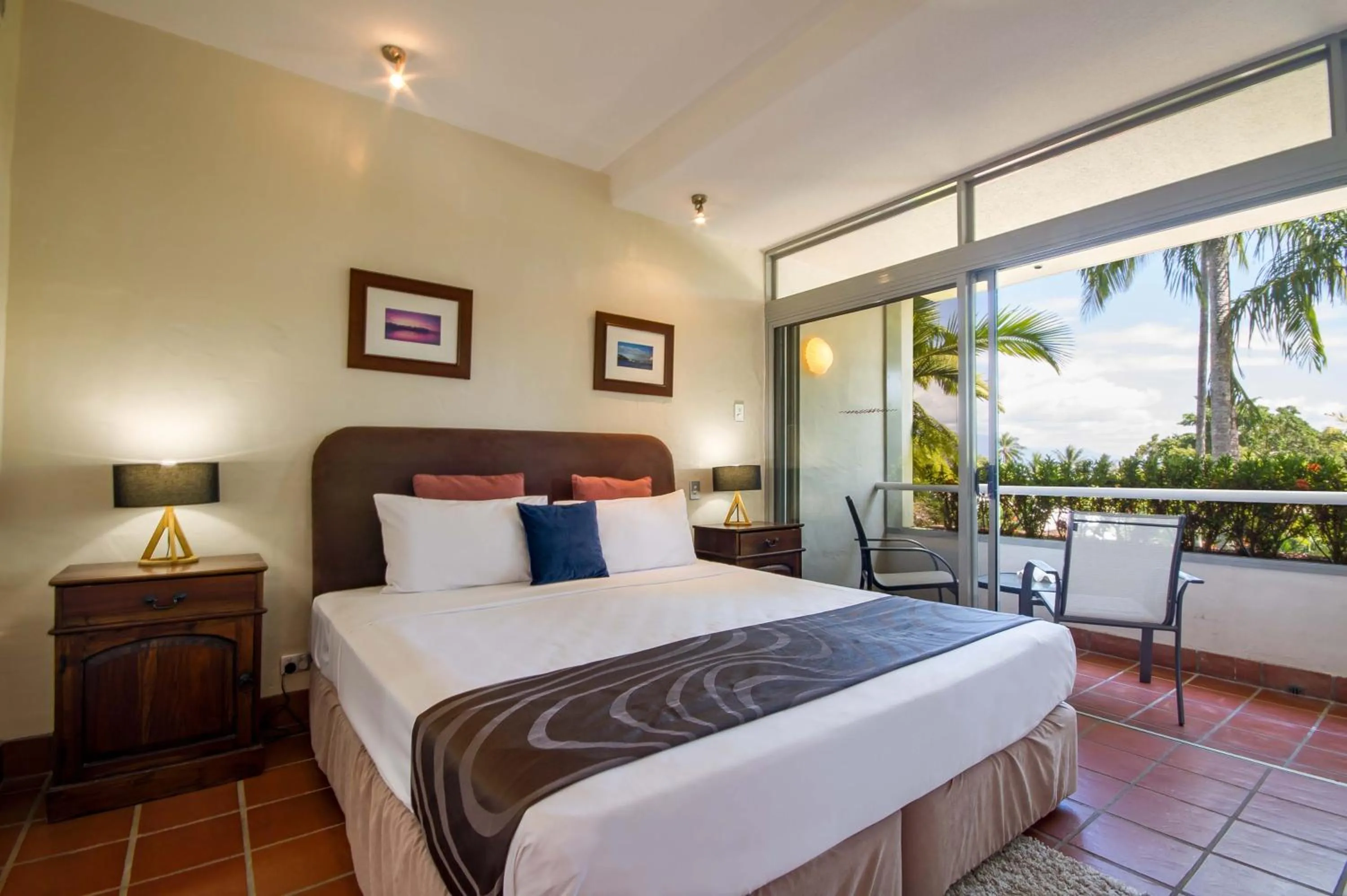Bedroom, Bed in Club Tropical Resort - Official Onsite Reception & Check In