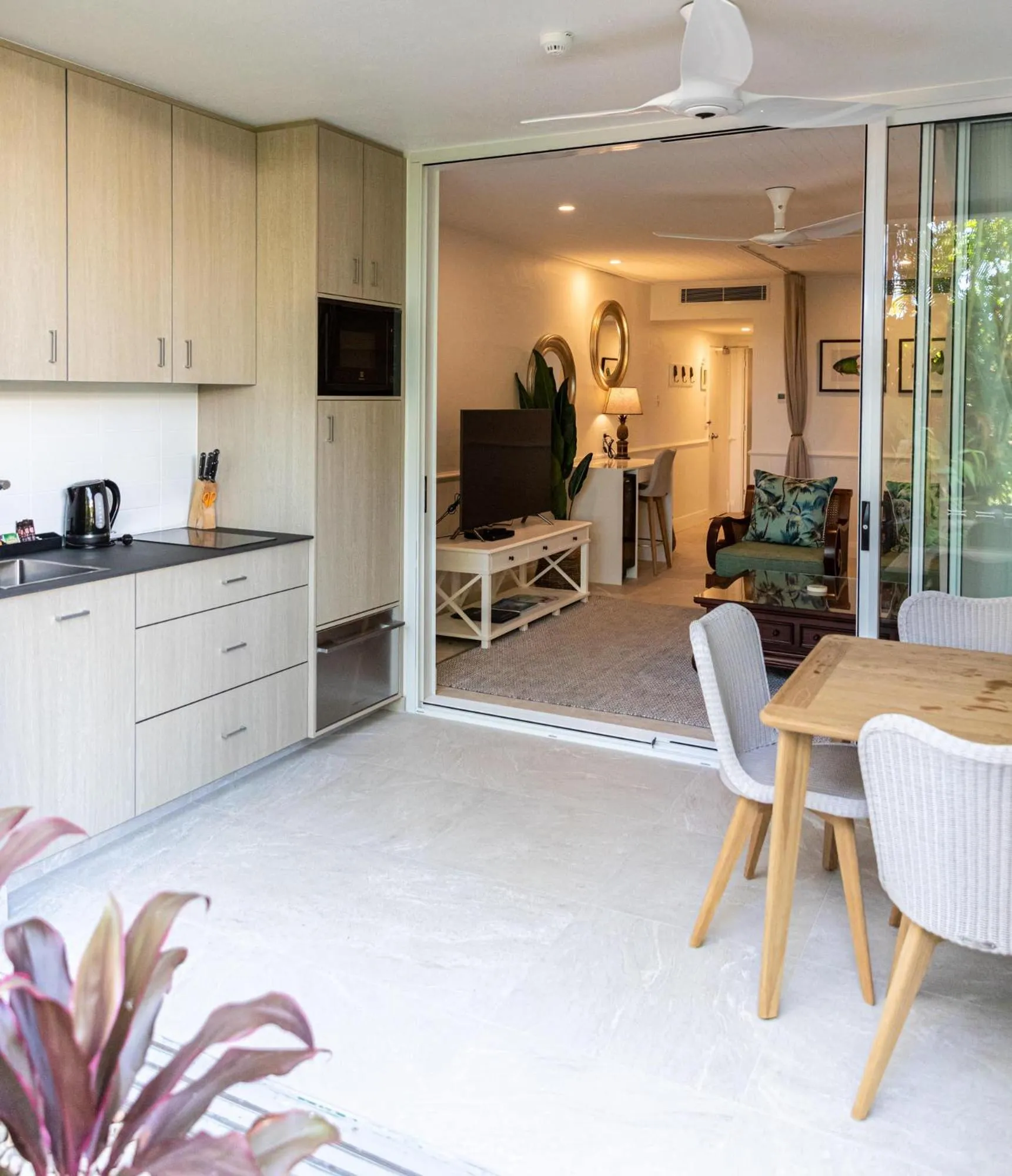 Kitchen or kitchenette in Club Tropical Resort - Official Onsite Reception & Check In