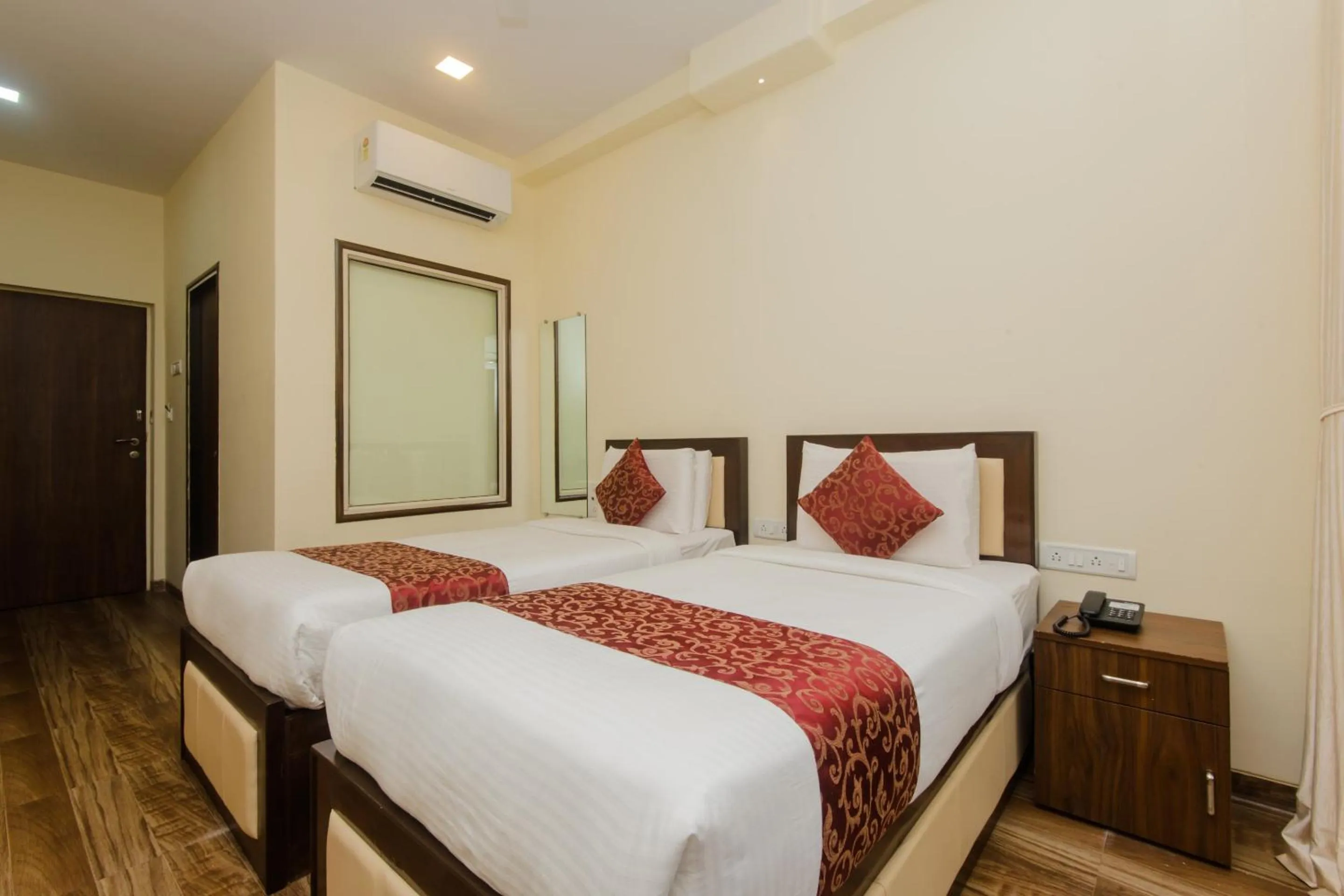 Bedroom, Bed in Hotel O Divine Residency Near Phoenix Marketcity