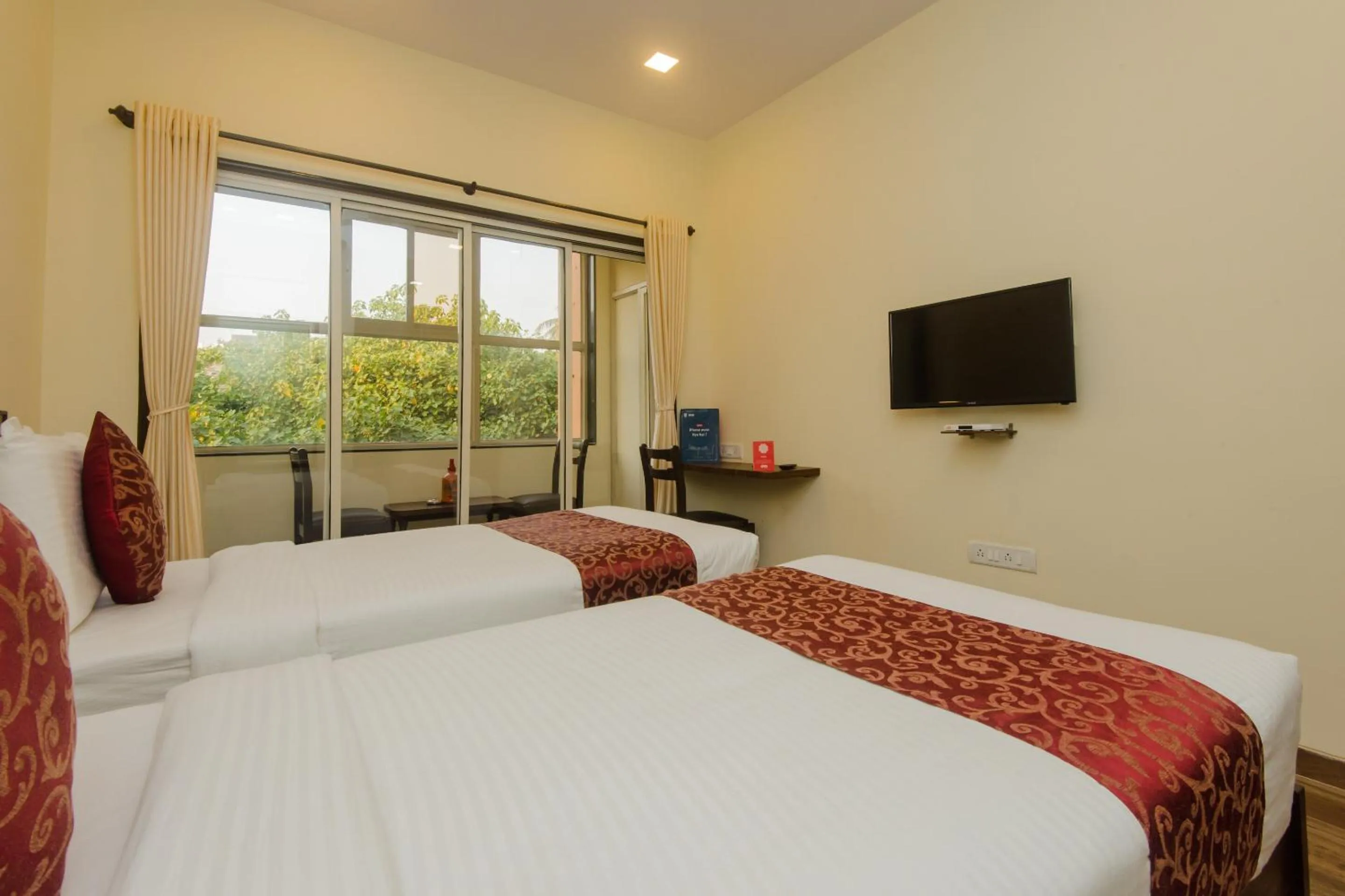 Bedroom, Bed in Hotel O Divine Residency Near Phoenix Marketcity