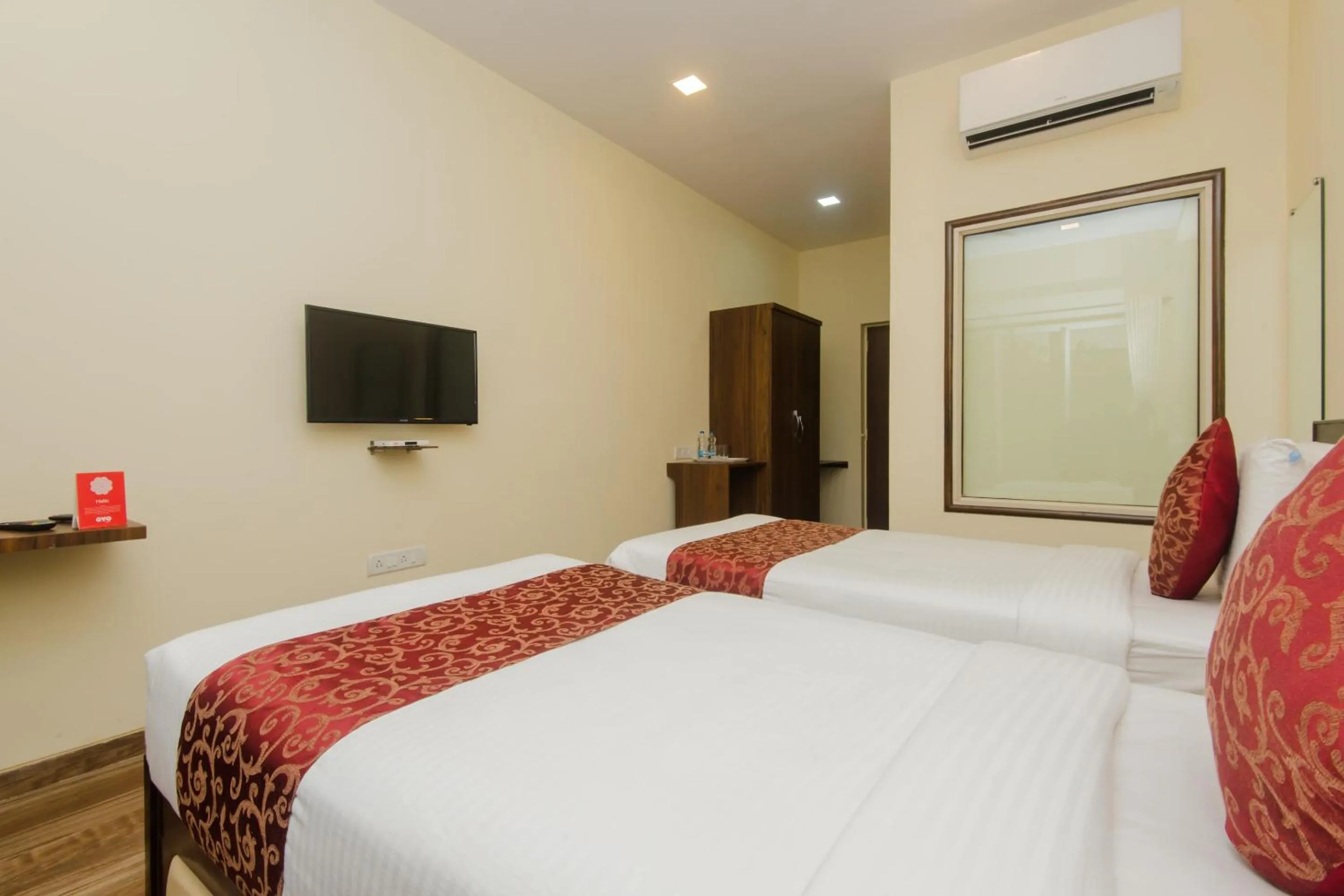 Bedroom, Bed in Hotel O Divine Residency Near Phoenix Marketcity