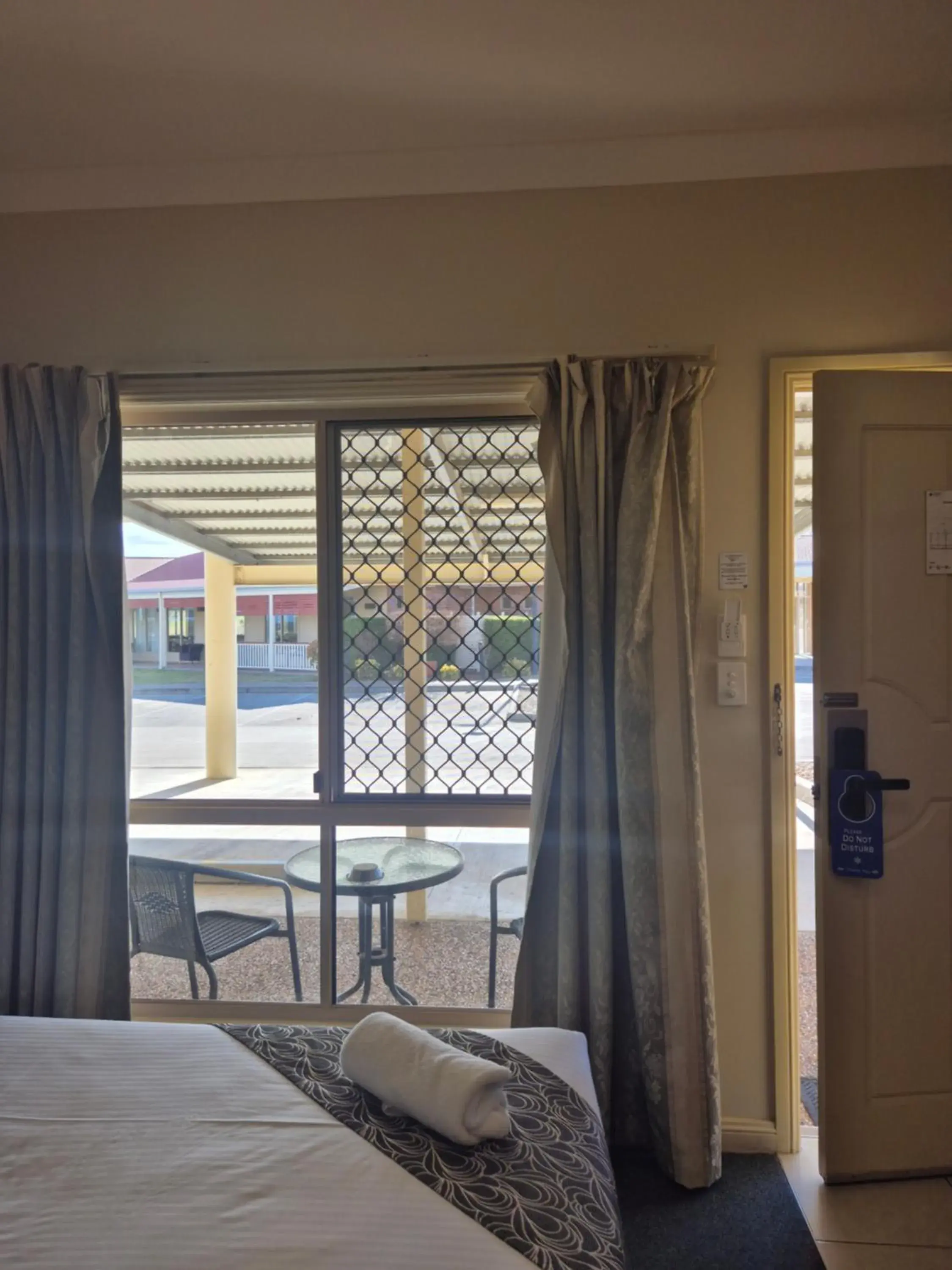 Family Room in Pittsworth Motor Inn Family Room in Pittsworth Motor Inn