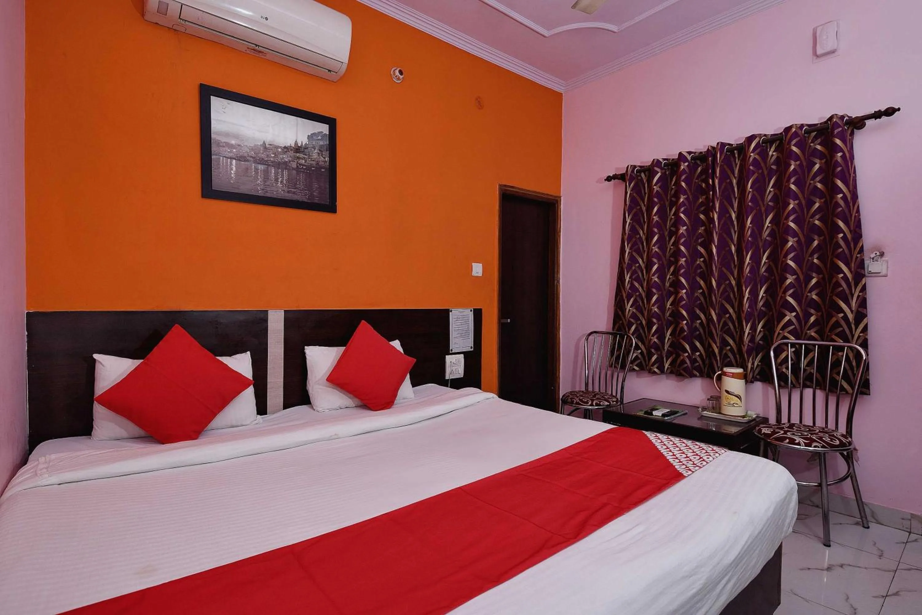 Bedroom, Bed in Hotel O Haveli Inn