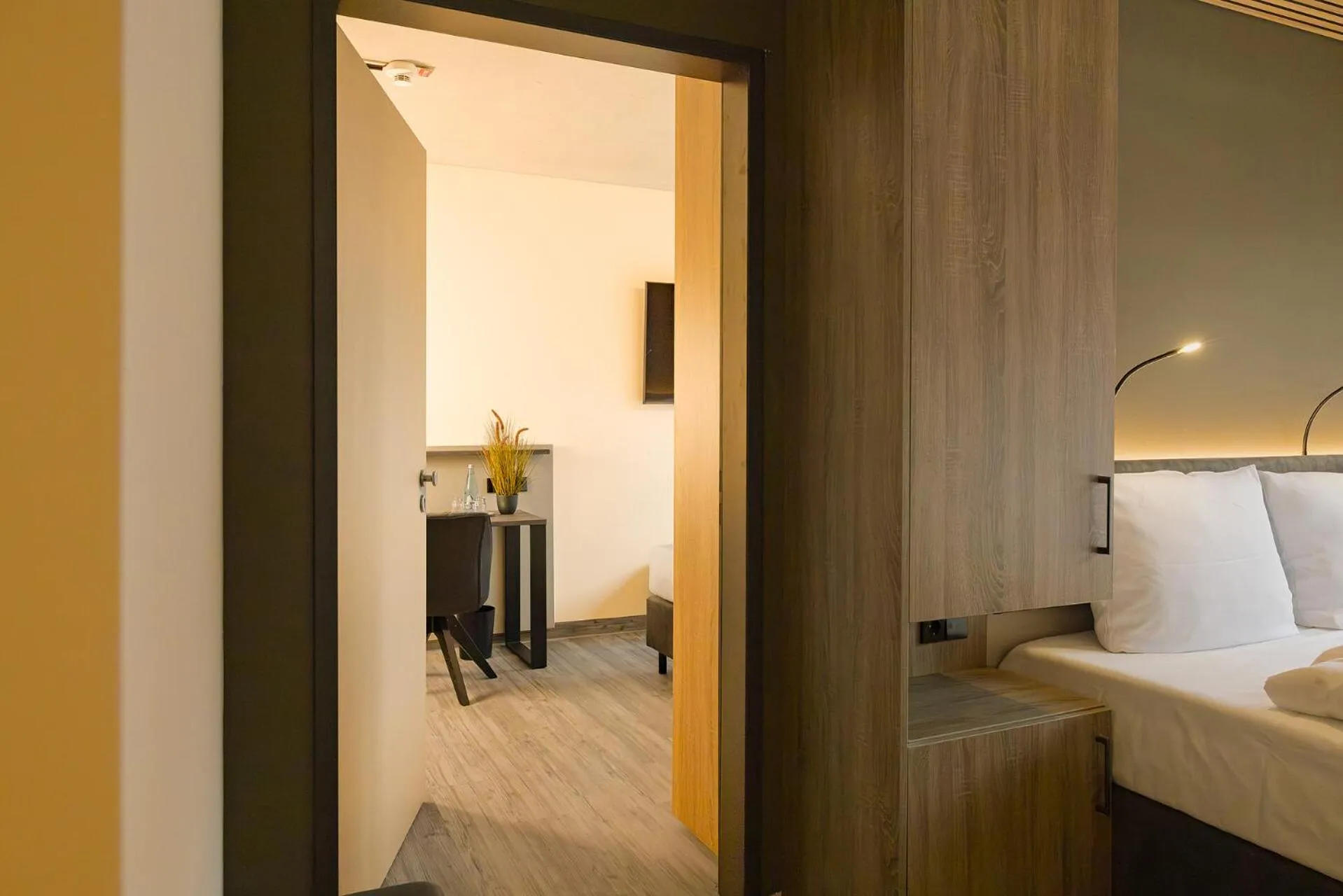 Photo of the whole room, Bed in Hotel Schloss Lehen