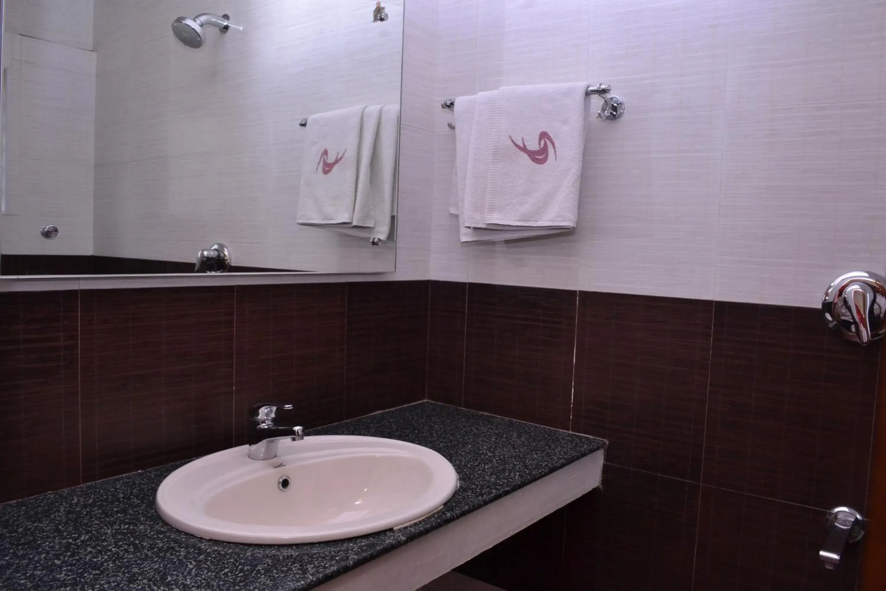 Deluxe Double Room in Hotel Susee Park Deluxe Double Room in Hotel Susee Park