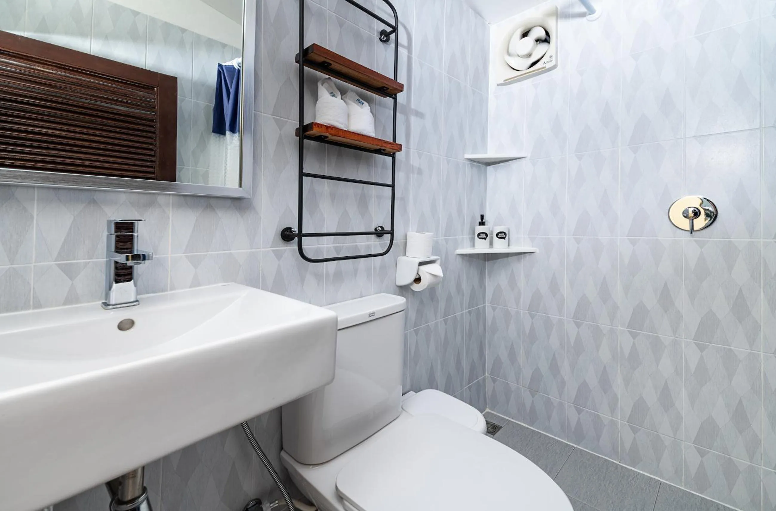 Shower in Phangan Beach Resort