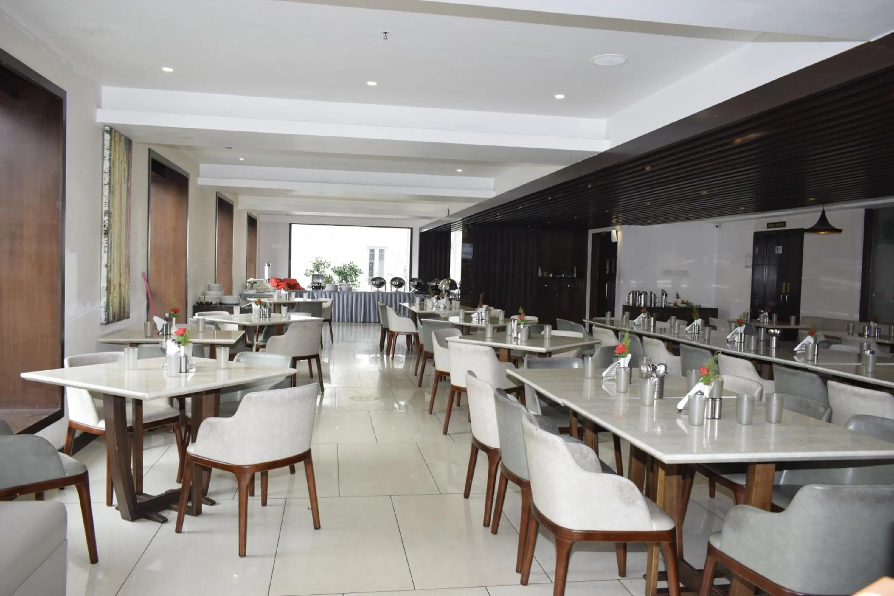 Restaurant/places to eat in The Hamuse Hotel Kodaikanal - Luxury Redefined