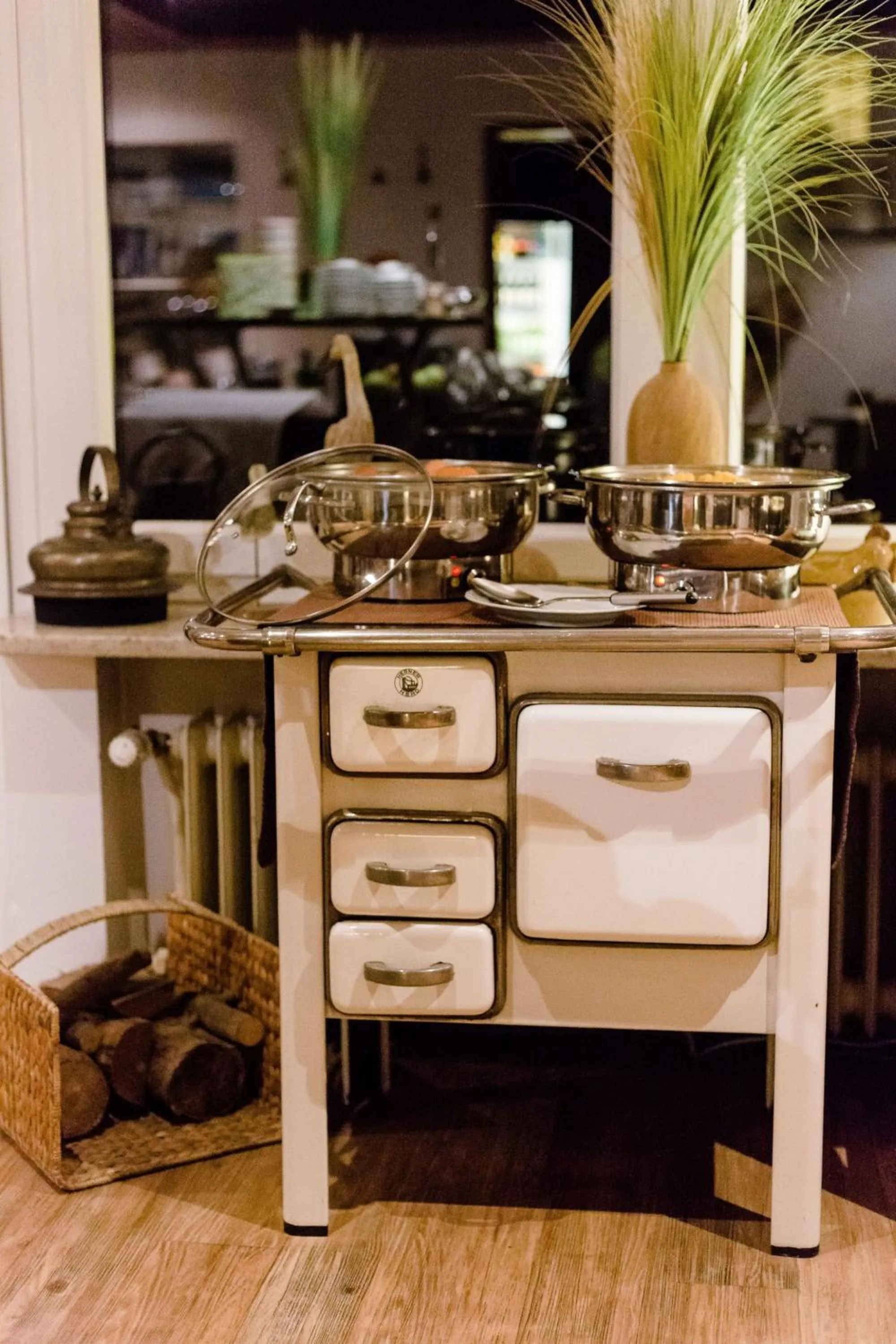 Buffet breakfast in Friesen Hotel