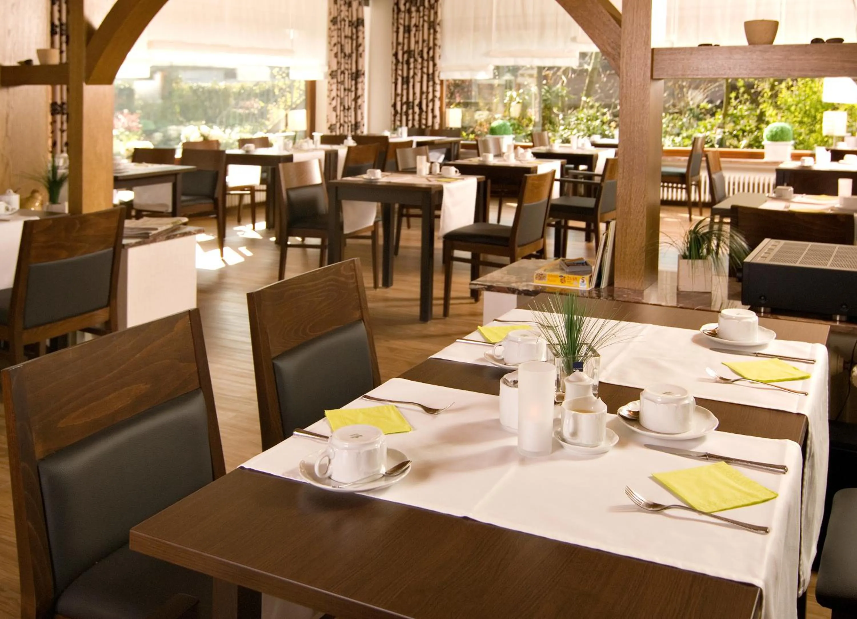 Breakfast in Friesen Hotel