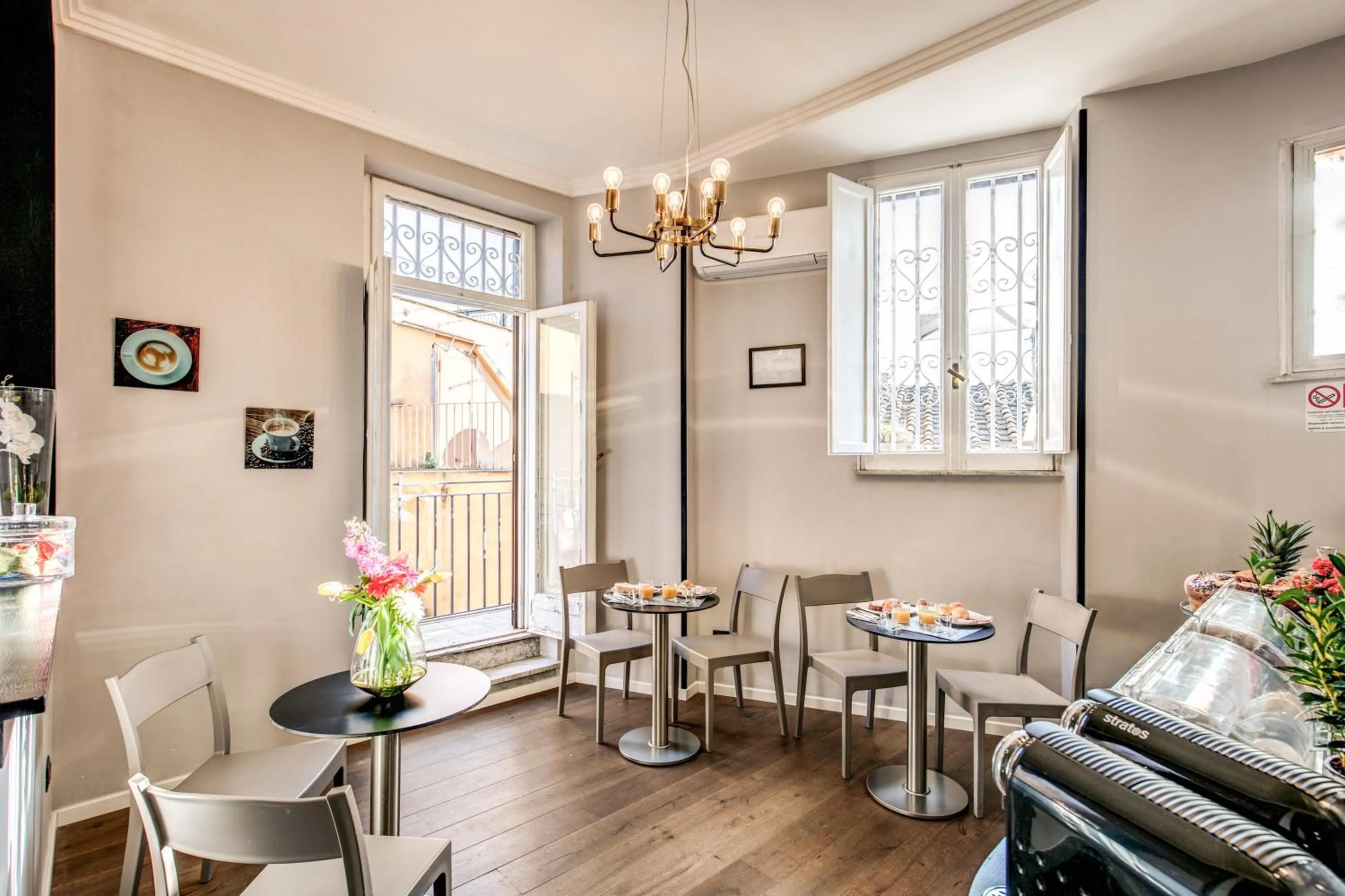 Area and facilities in Piccola Navona Roof Garden