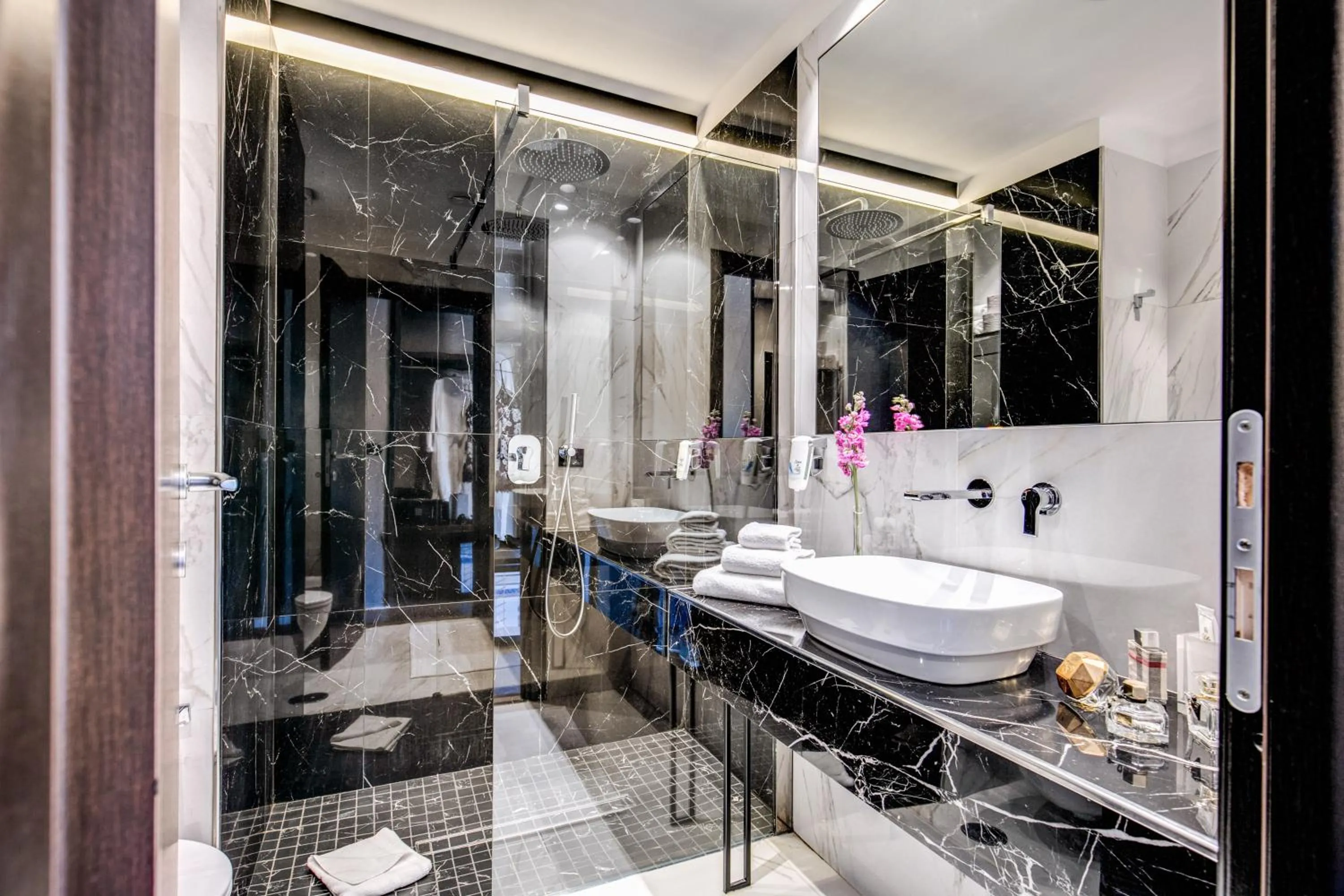 Bathroom in Piccola Navona Roof Garden