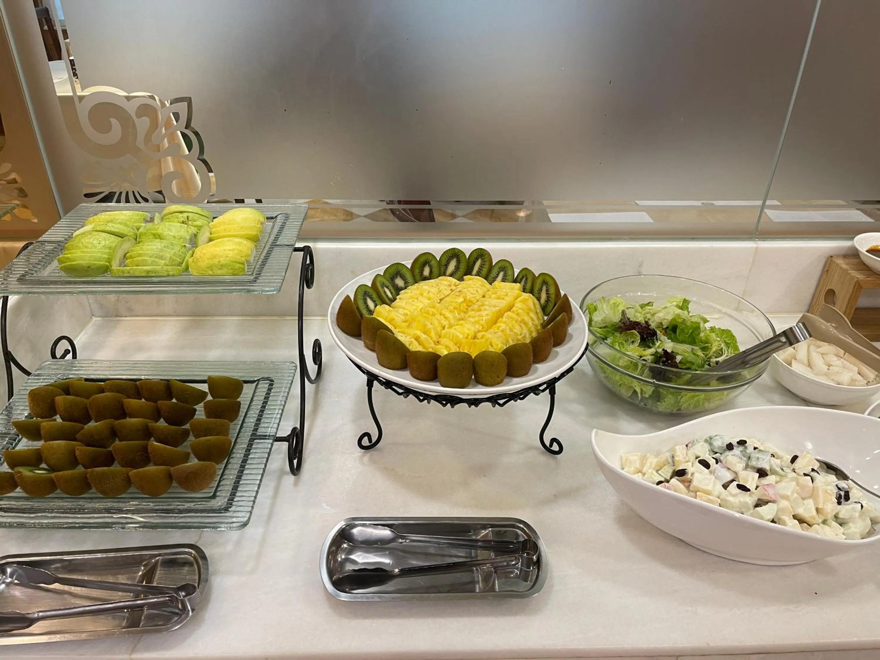 Food and drinks in Royal Seasons Hotel Taipei ‧ Nanjing W.