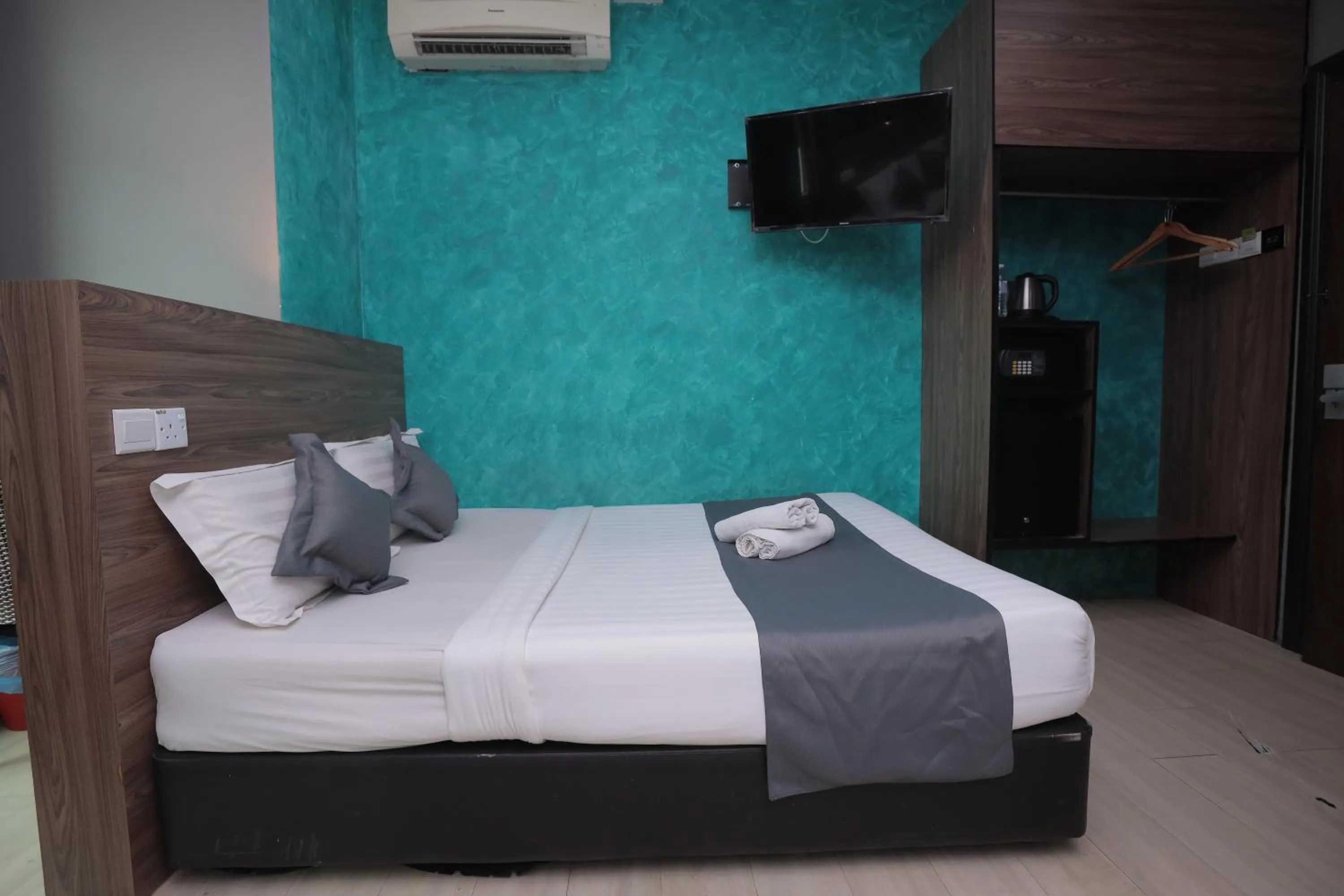 Bedroom, Bed in DJ Citi Point Hotel