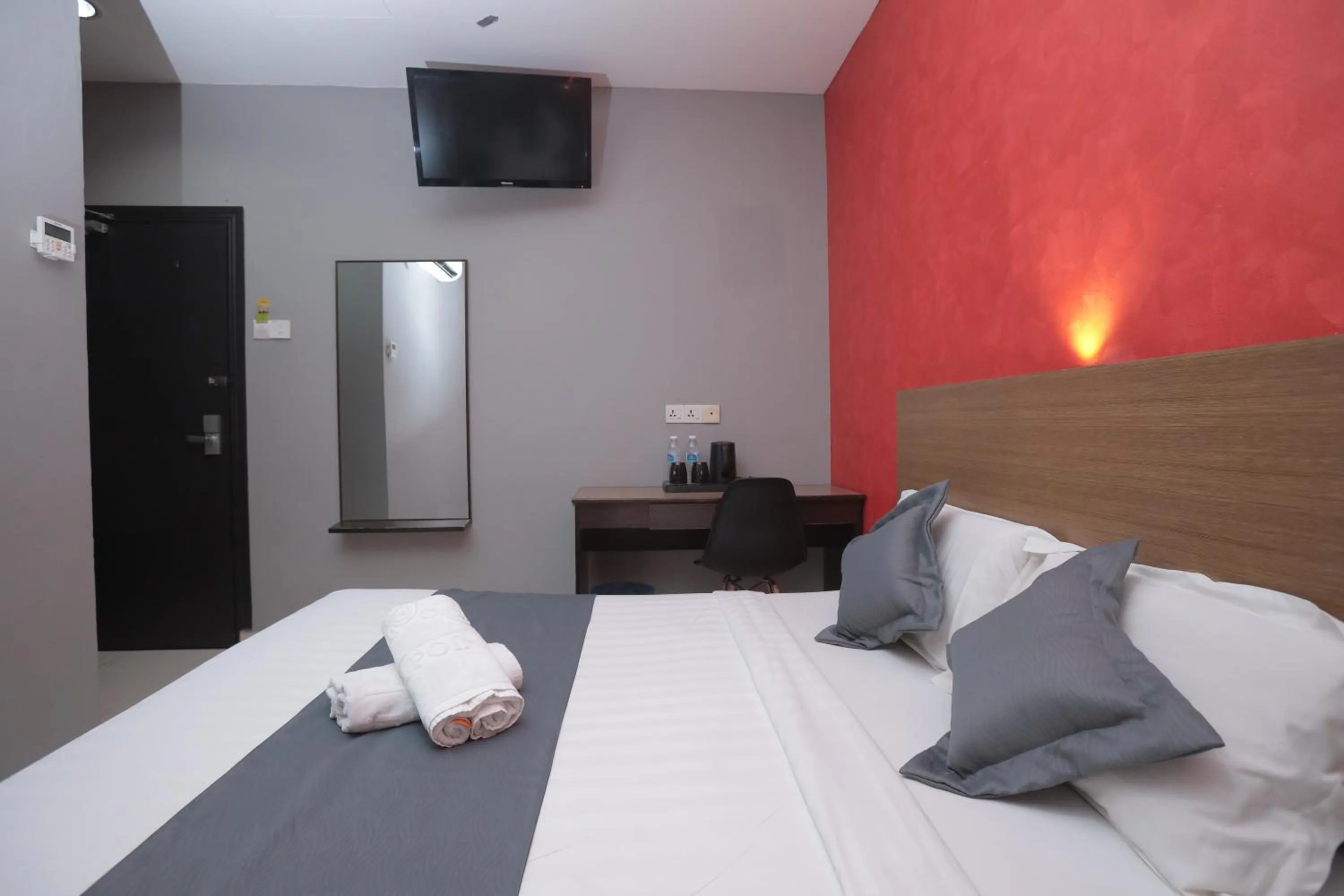 Bedroom, Bed in DJ Citi Point Hotel