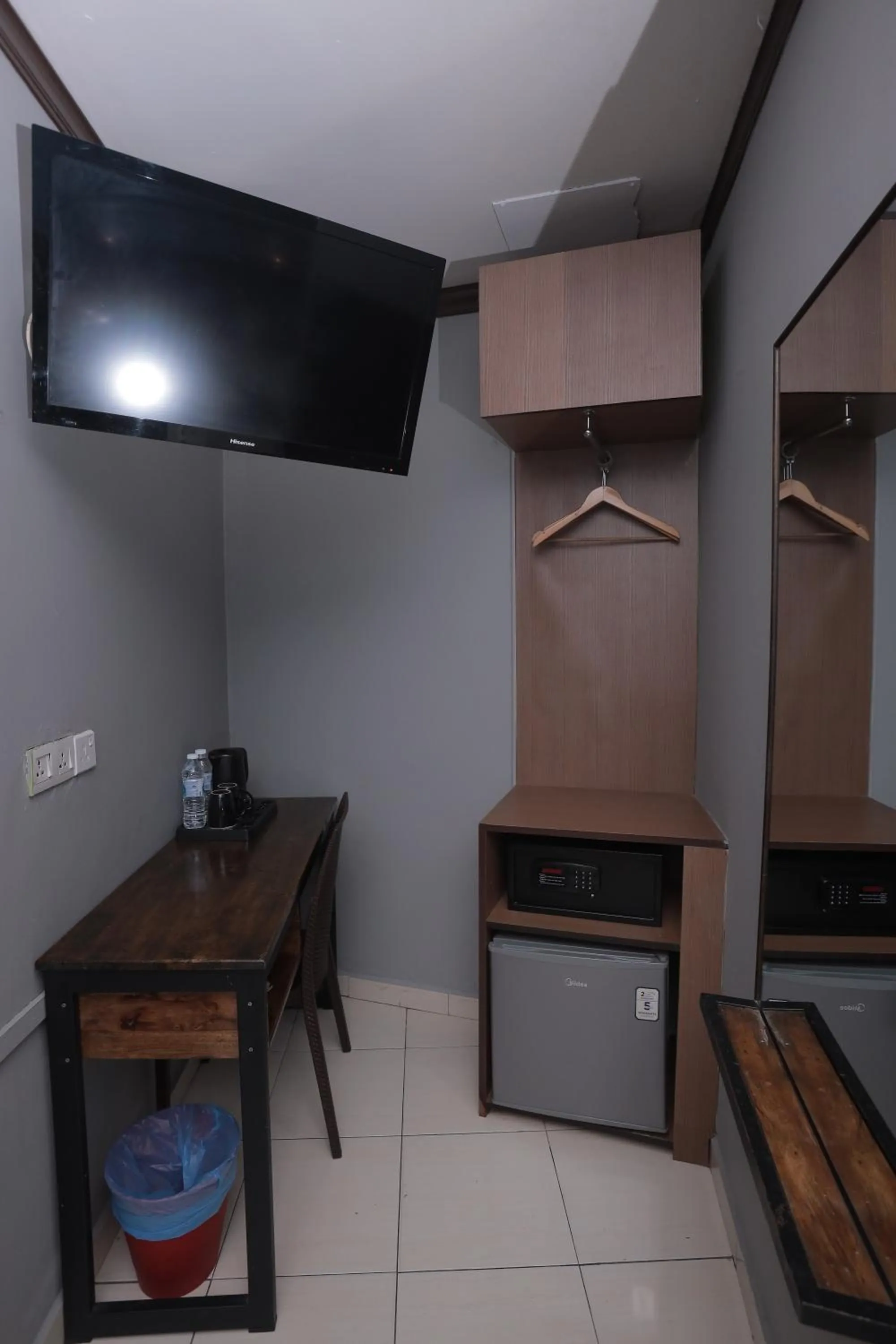 Bedroom in DJ Citi Point Hotel