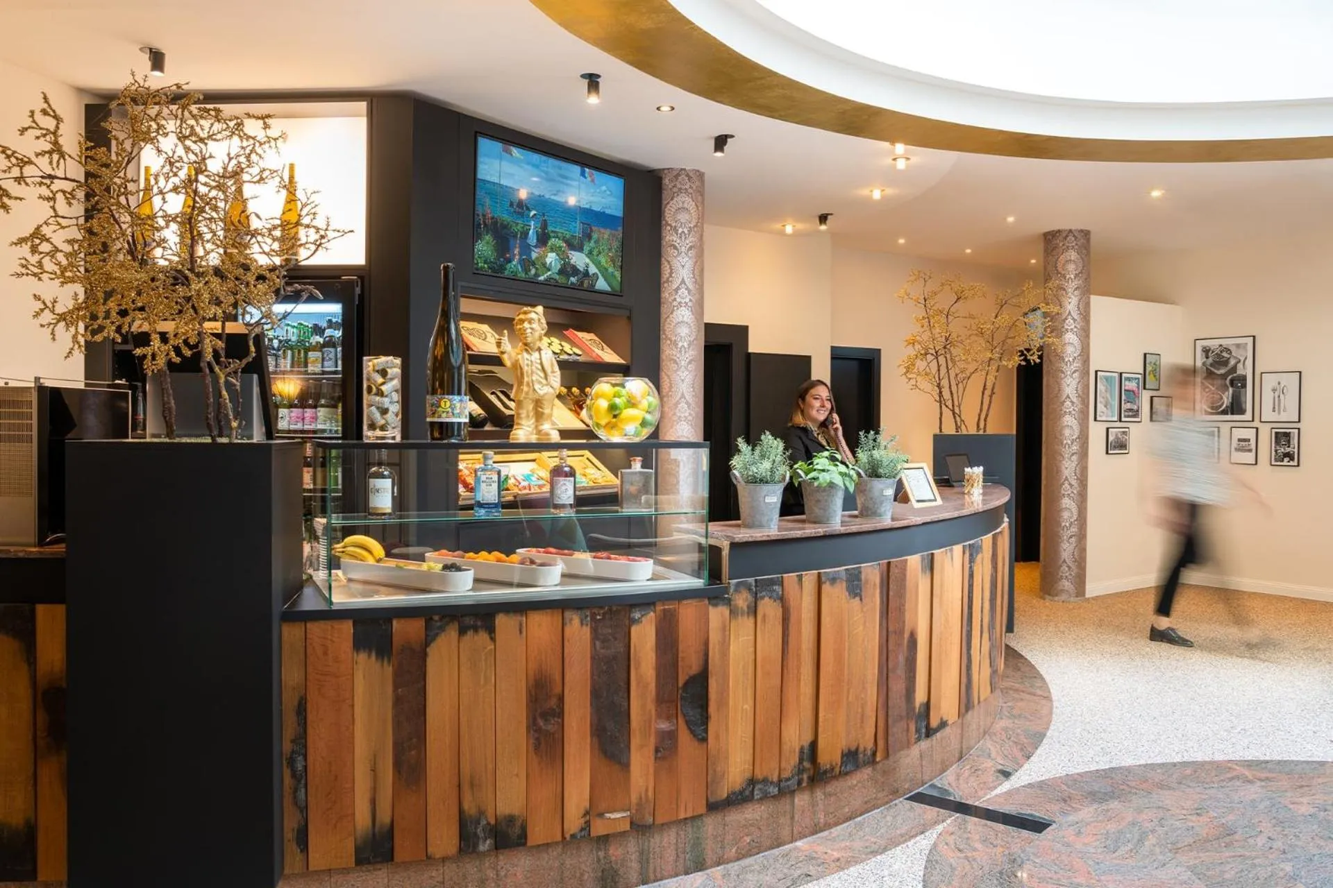 Lobby or reception in Parkhotel Landau