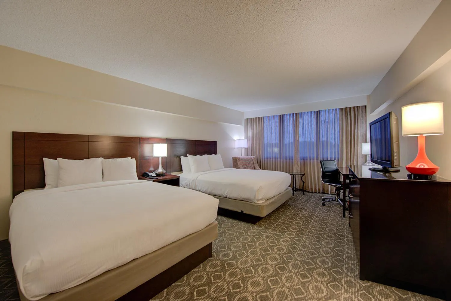 Bed in DoubleTree by Hilton Atlanta North Druid Hills/Emory Area