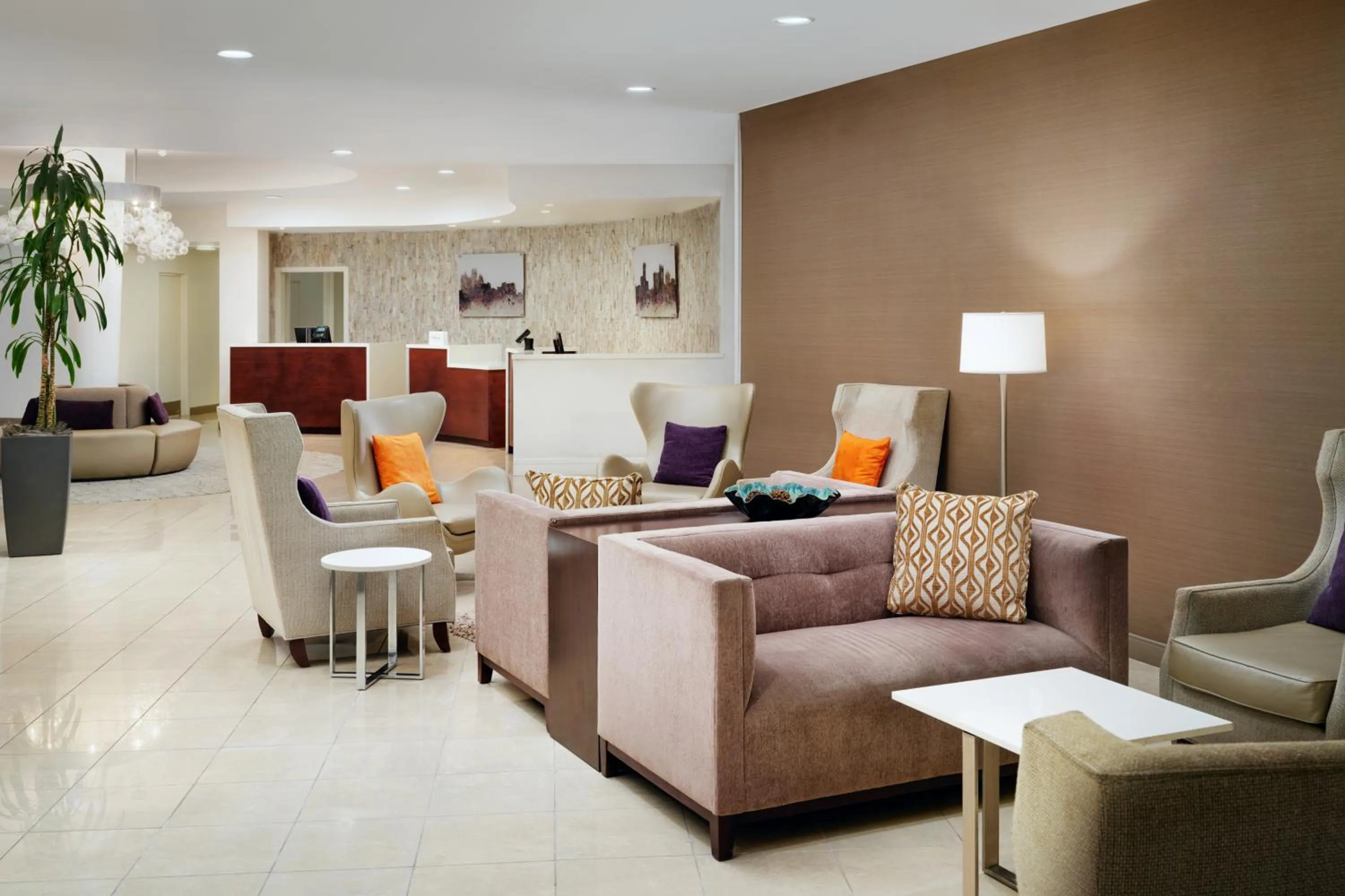 Seating area in DoubleTree by Hilton Atlanta North Druid Hills/Emory Area