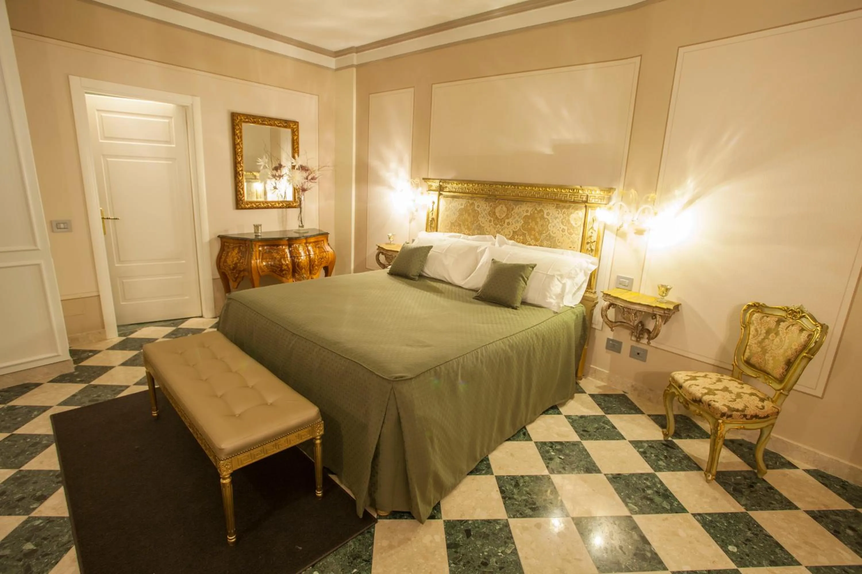 Bed in Martins Residence de Luxe