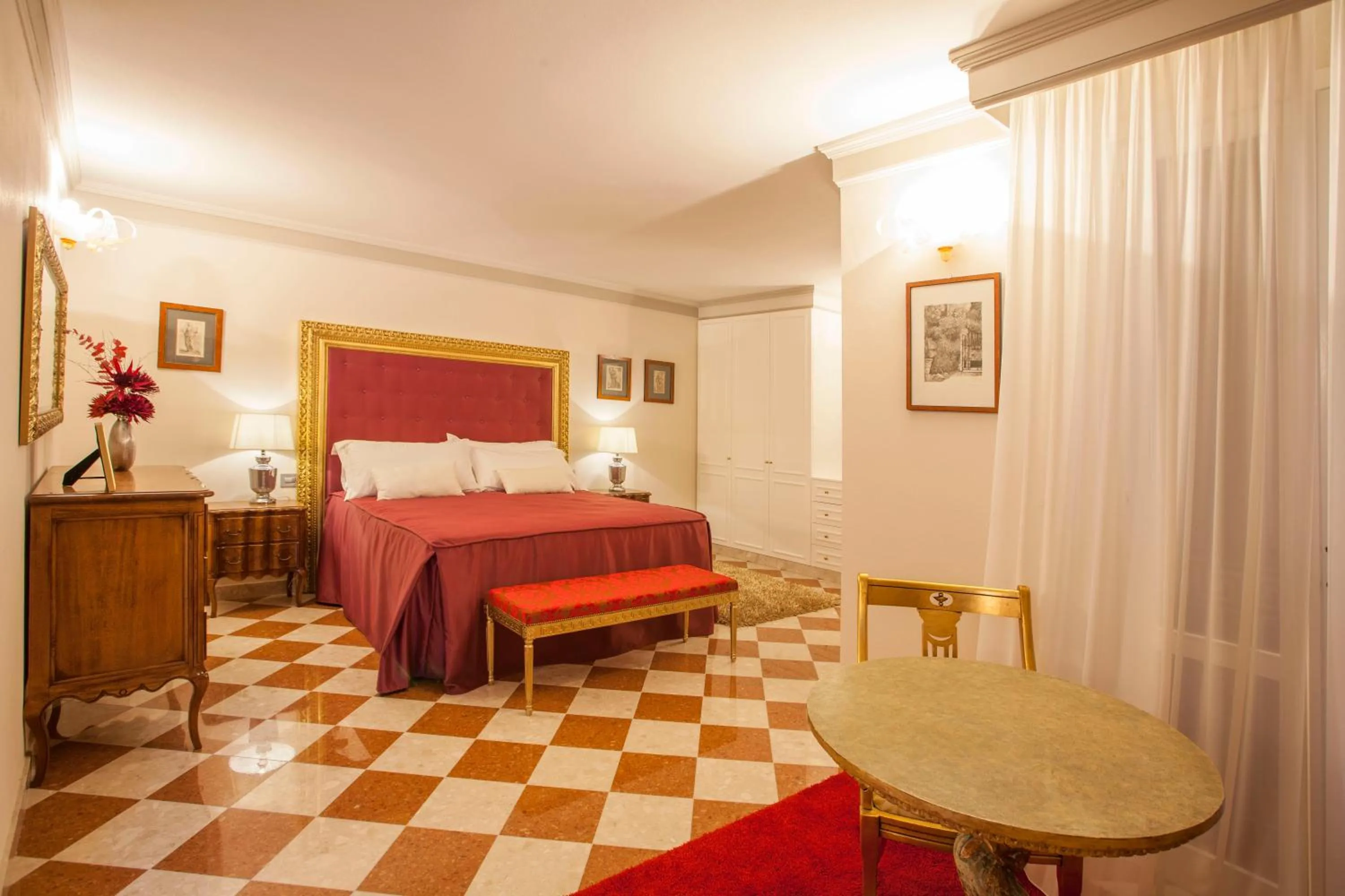 Bed in Martins Residence de Luxe