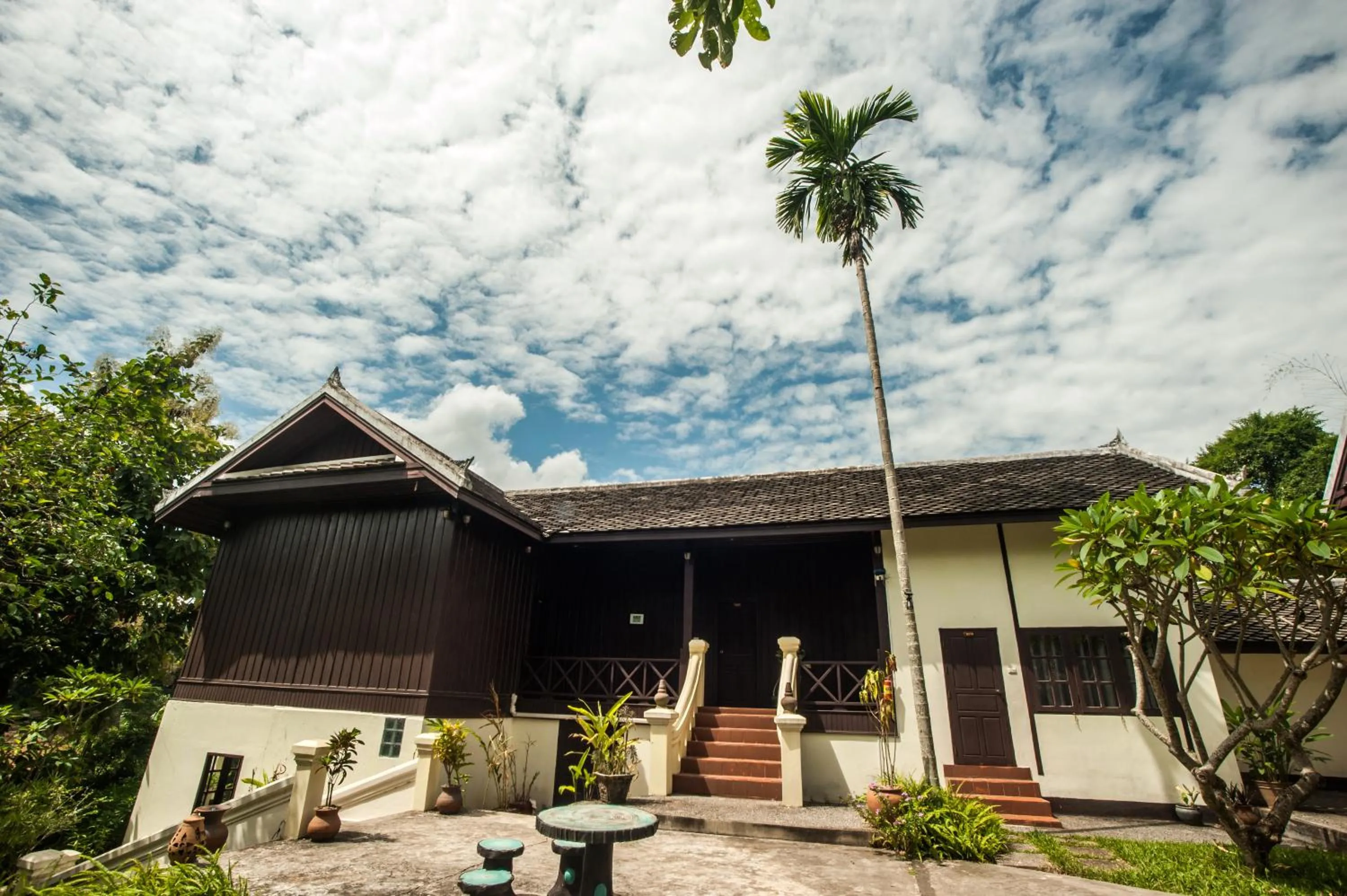 Luang Prabang chanon hotel