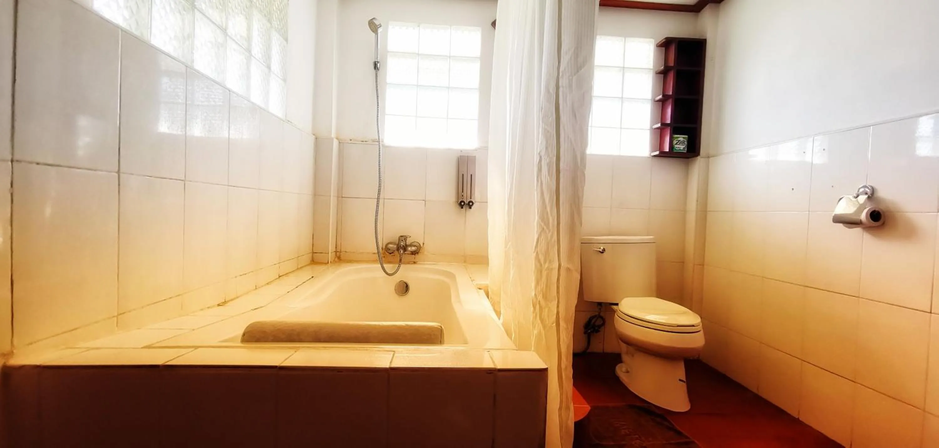 Toilet in Luang Prabang Paradise Resort