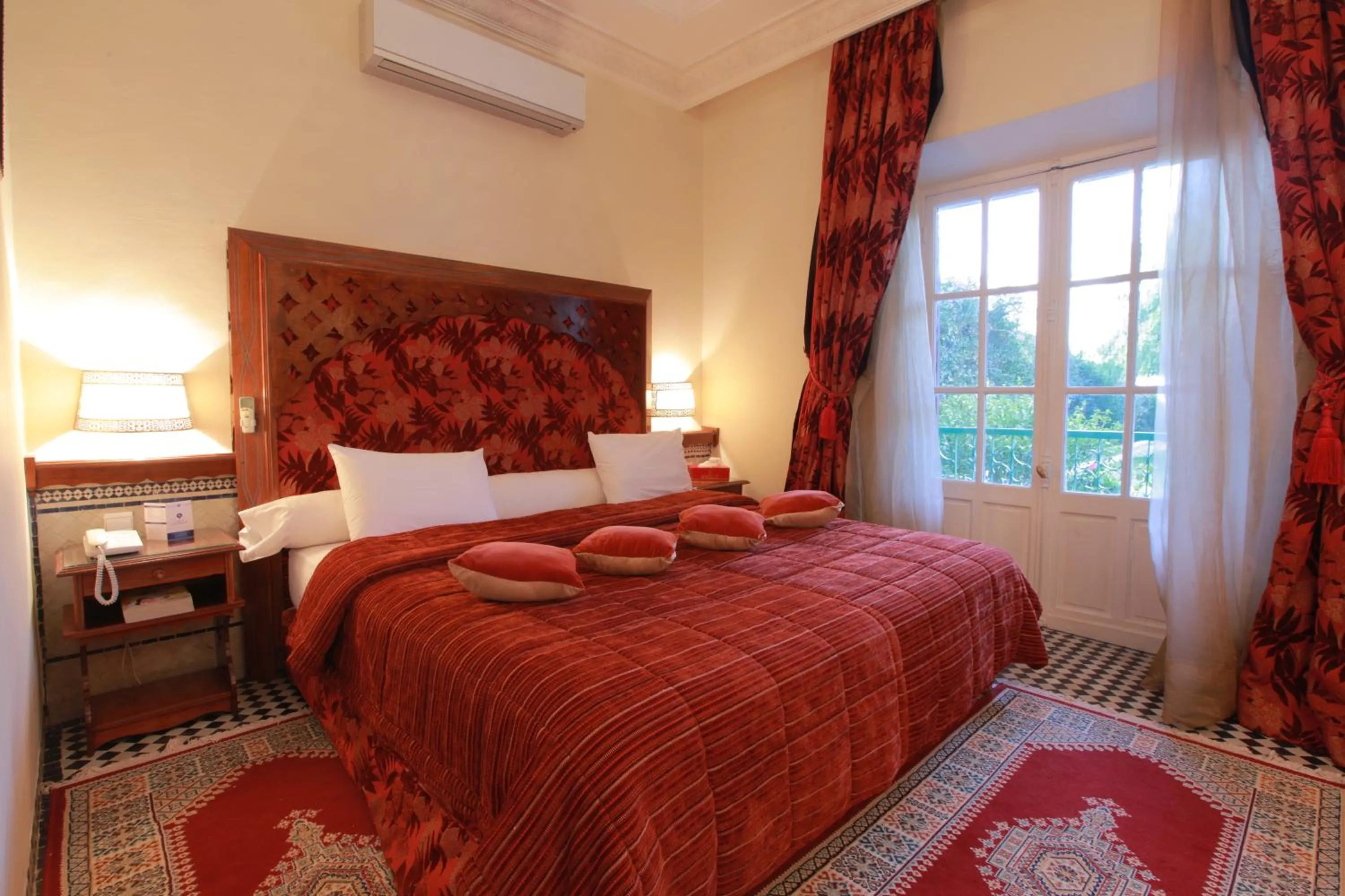 Bed in Hotel Transatlantique