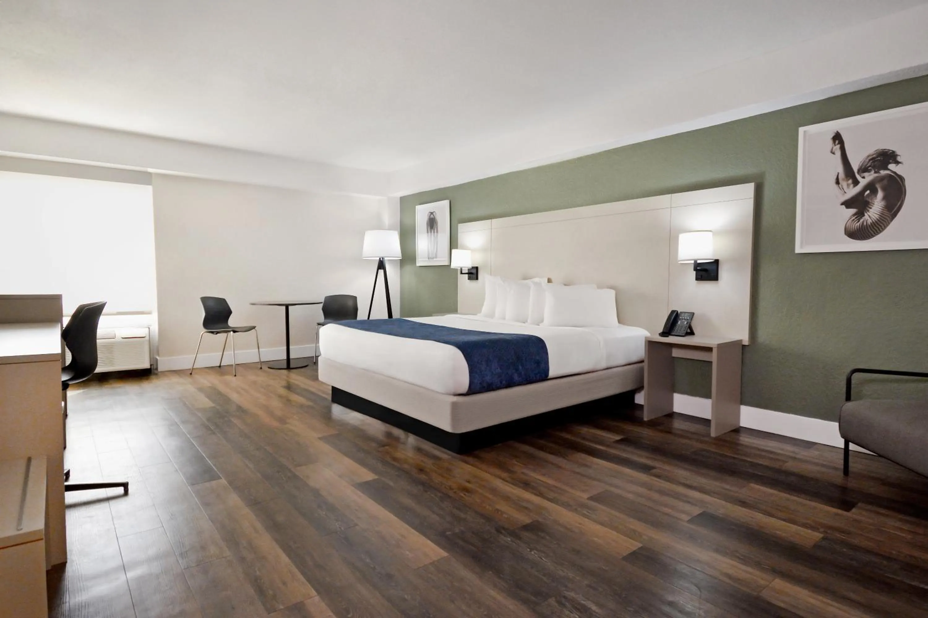 Bed in Wyndham I-Drive Avanti Resort & Conference Center