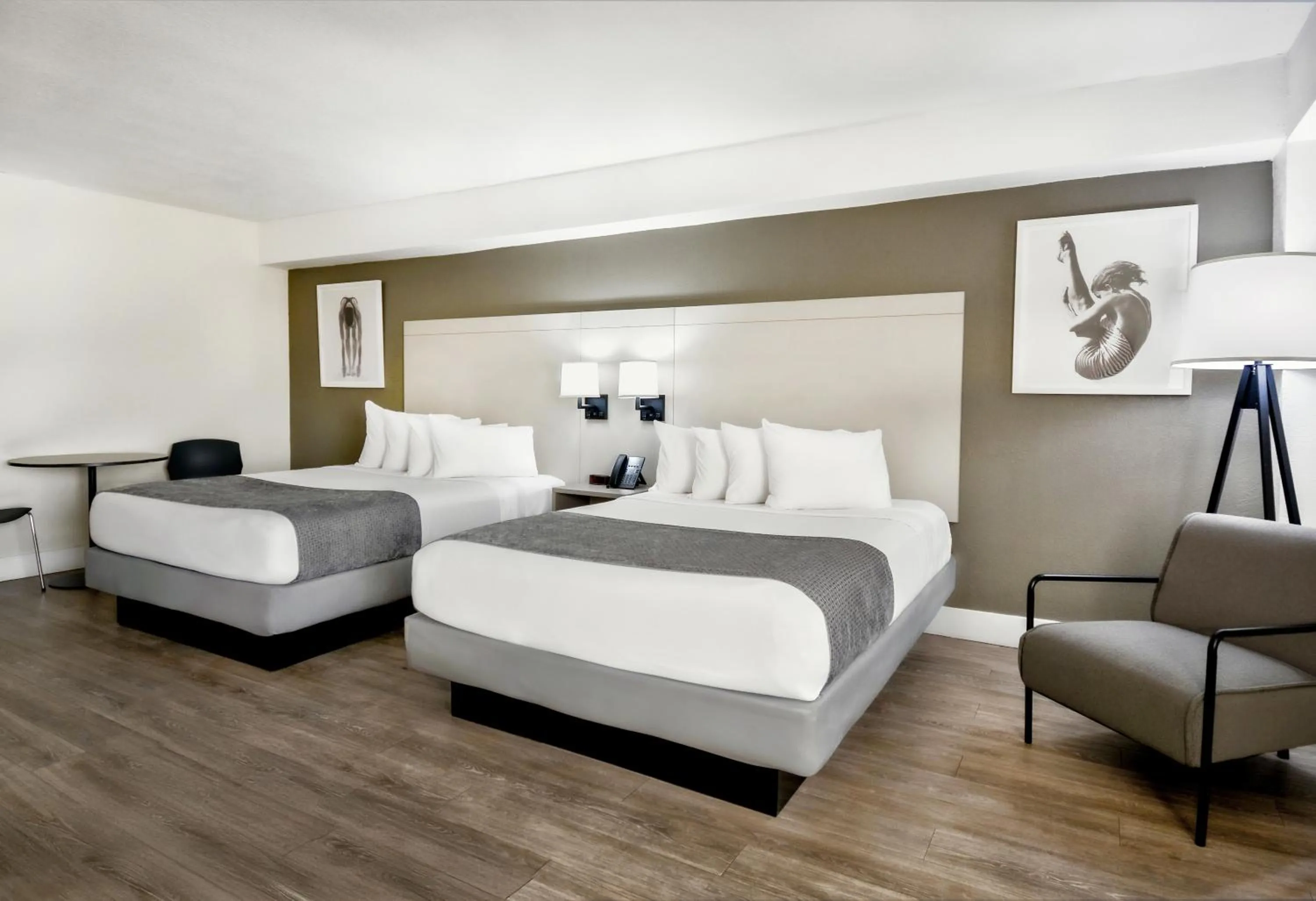 Bed in Wyndham I-Drive Avanti Resort & Conference Center