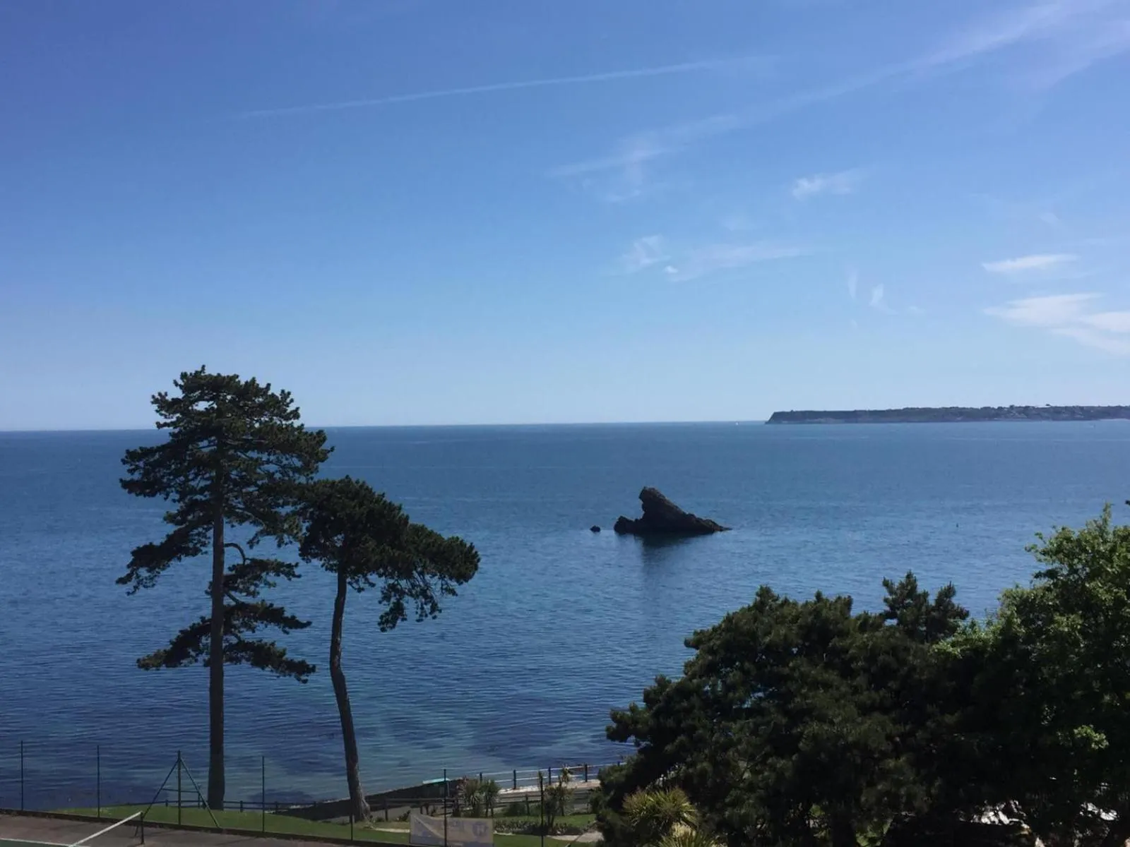 Beach in The Osborne Apartments
