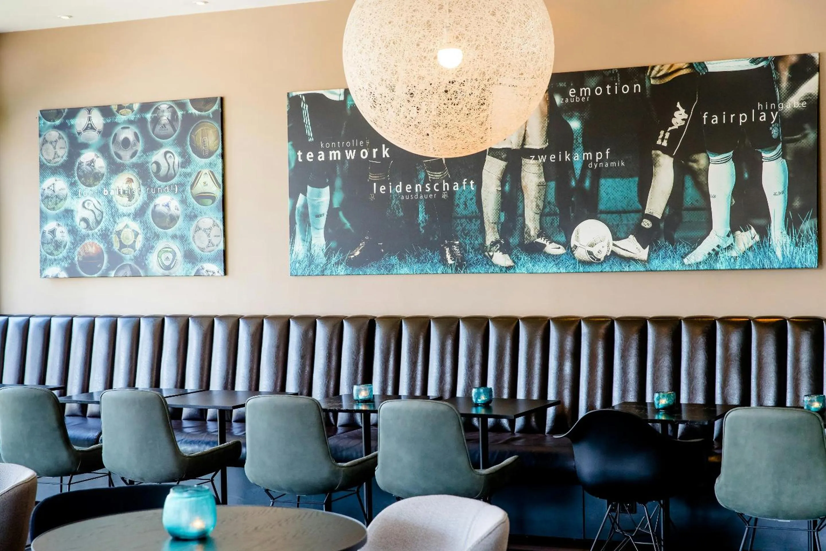 Lounge or bar in Motel One München-Garching