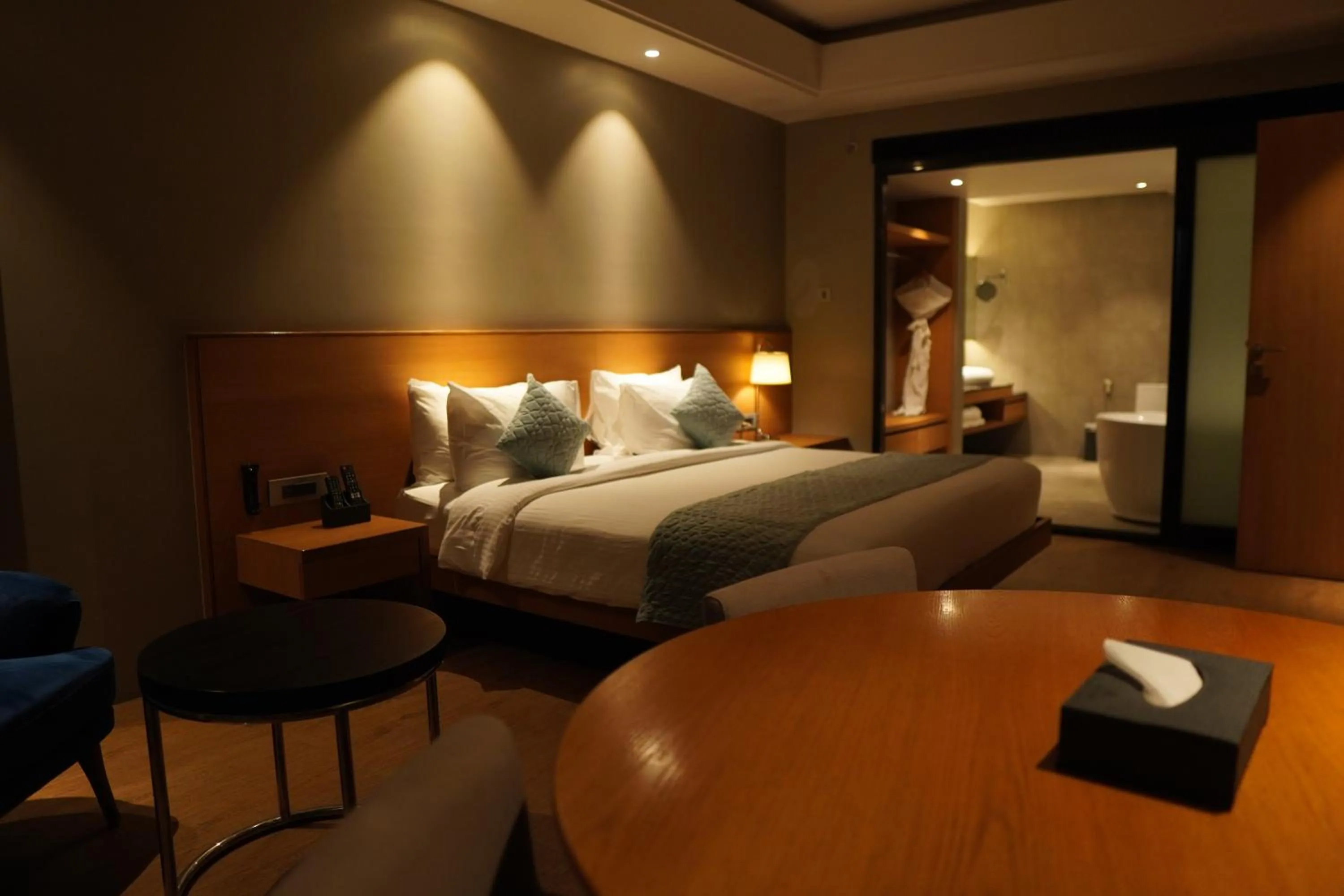 Bathroom, Bed in Kiranshree Grand