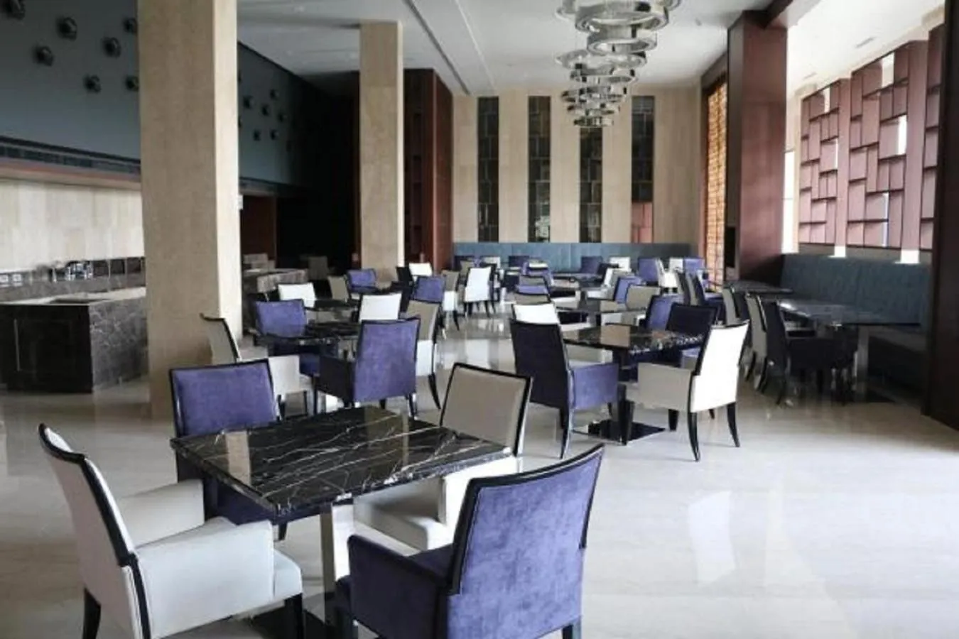 Restaurant/places to eat in Kiranshree Grand