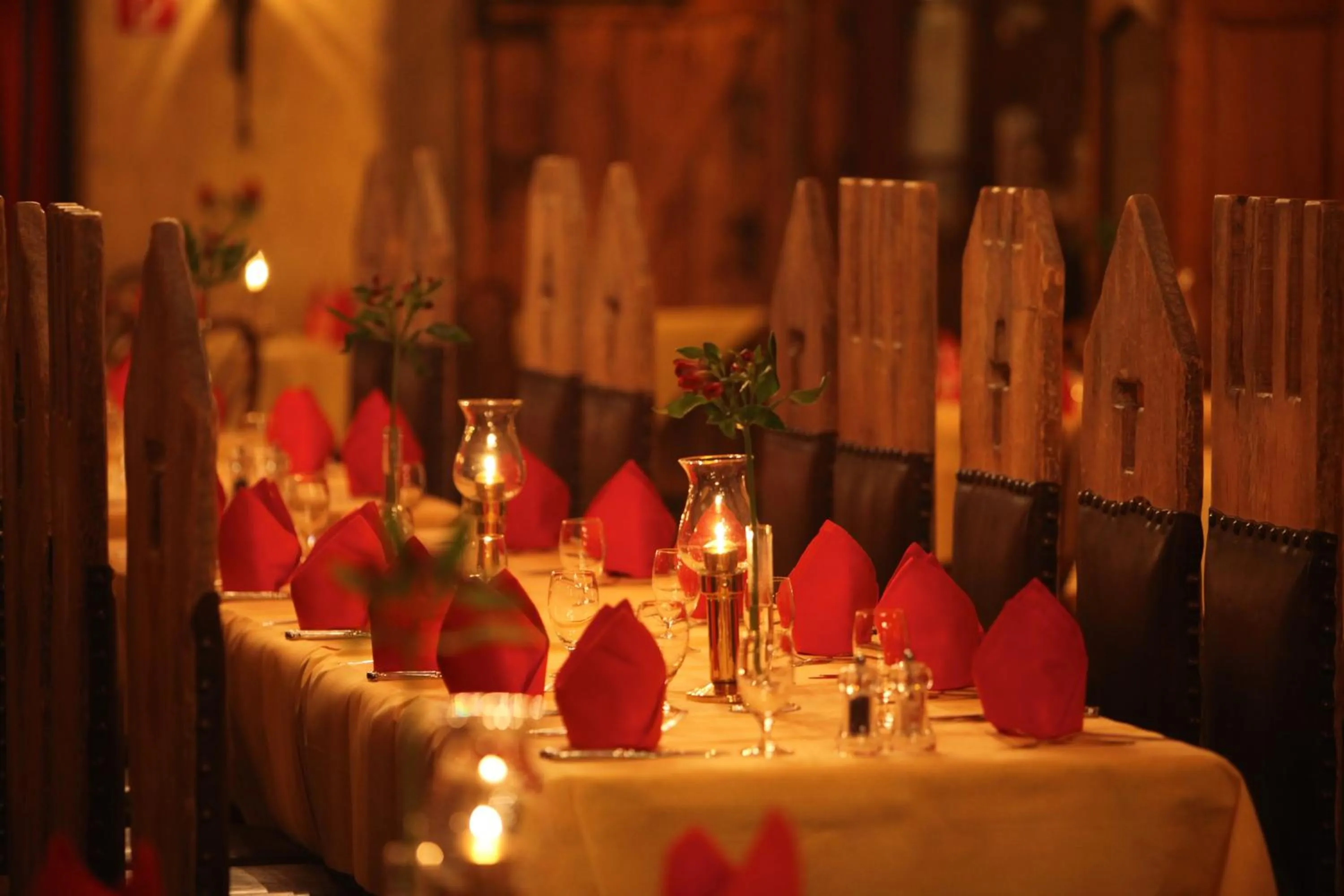 Restaurant/places to eat in 4-Sterne Burghotel Castillo Alcazar, Europa-Park Erlebnis-Resort