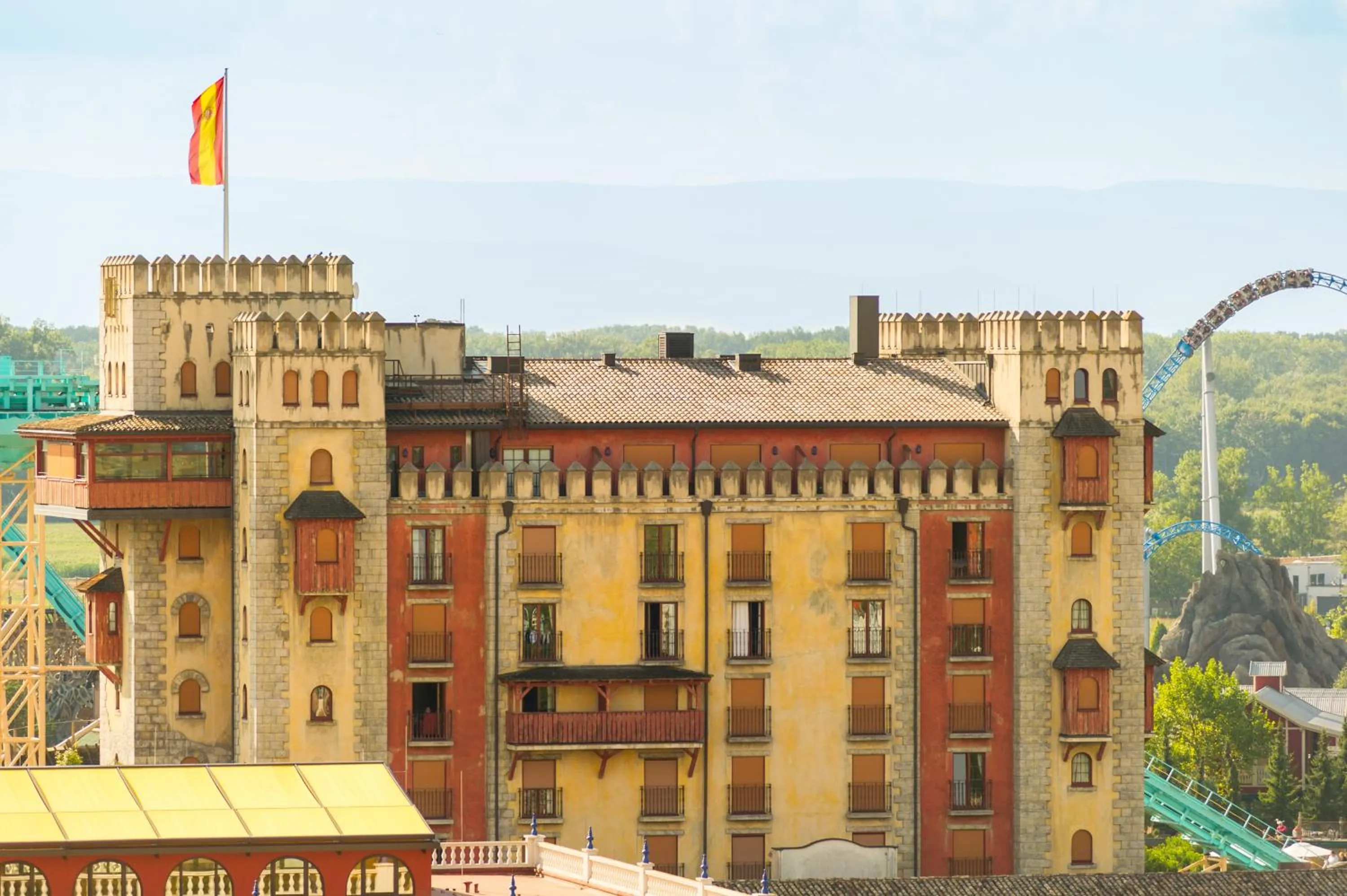 Facade/entrance in 4-Sterne Burghotel Castillo Alcazar, Europa-Park Erlebnis-Resort