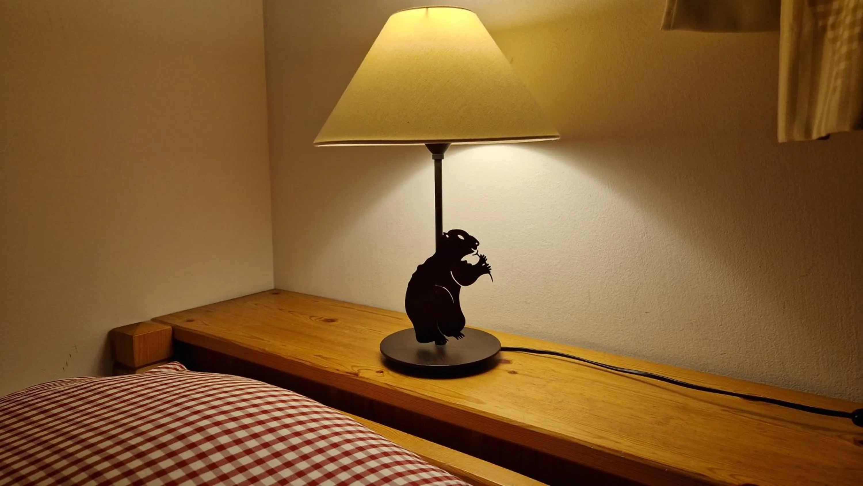 Decorative detail, Bed in Aparthotel Chesa Bellaval