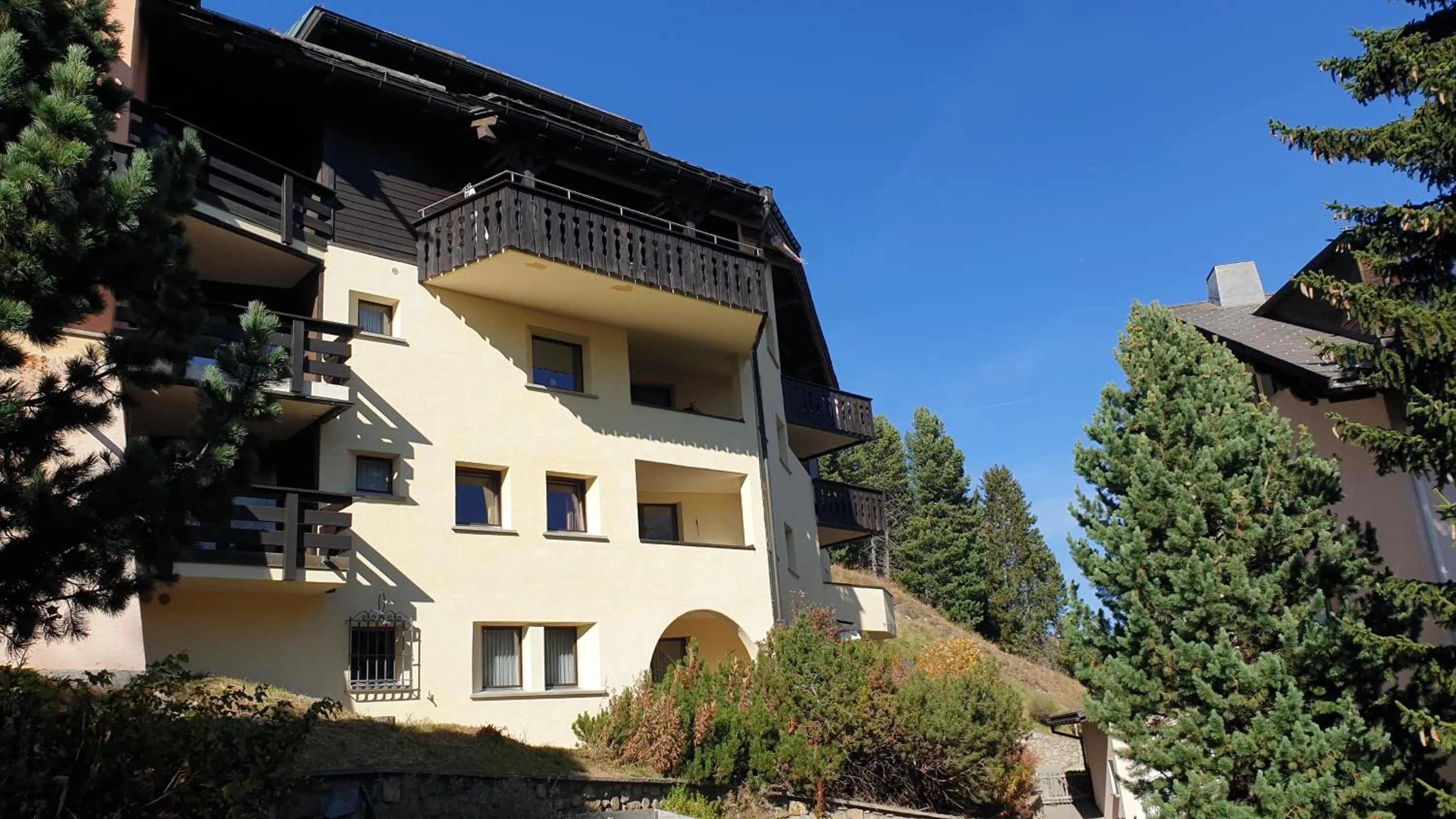 Aparthotel Chesa Bellaval